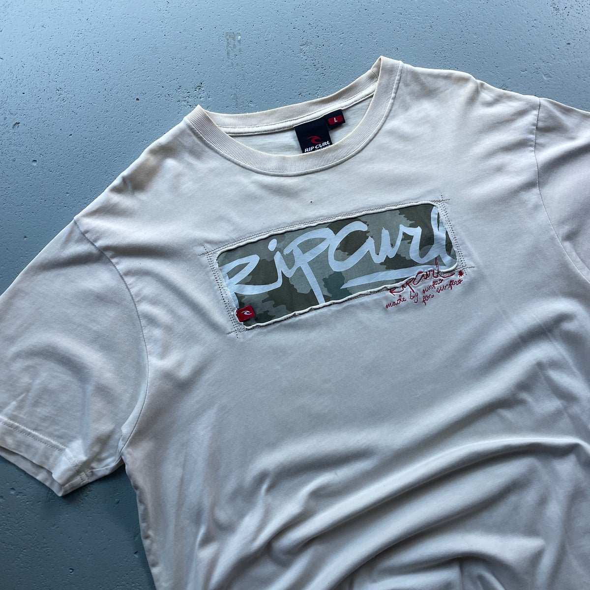 2000's Rip Curl Tee (L)