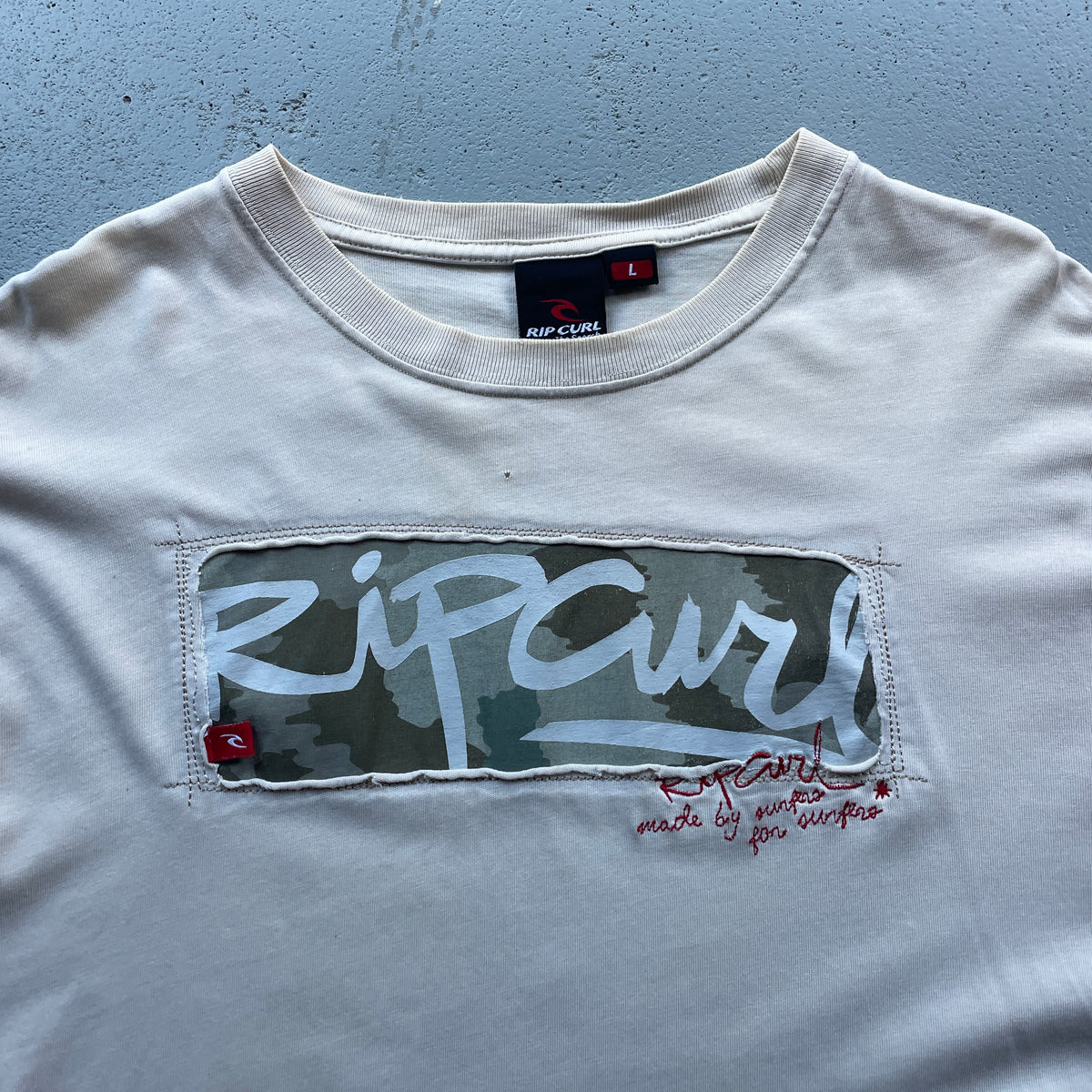 2000's Rip Curl Tee (L)
