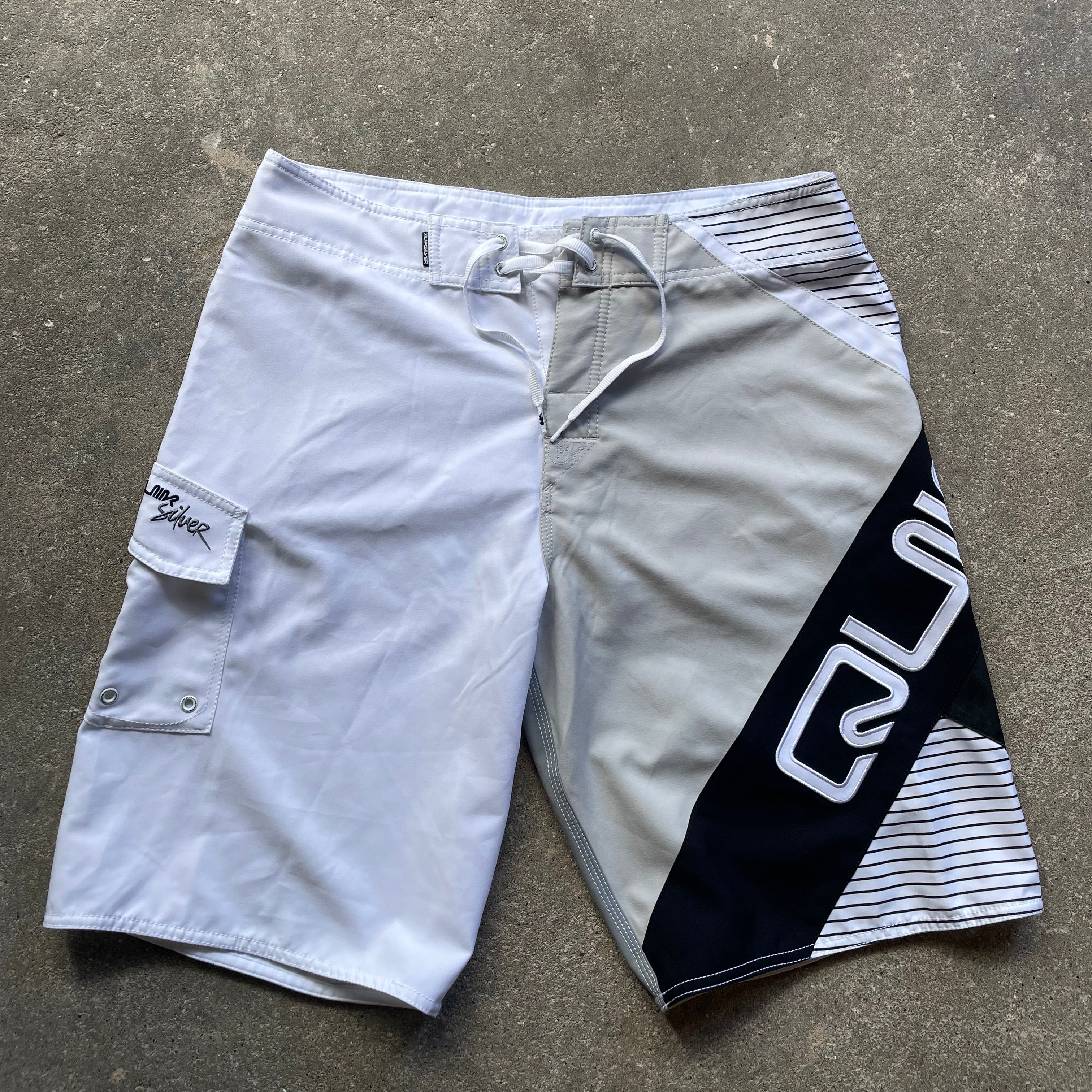 2000's Quiksilver Boardshorts White (32)