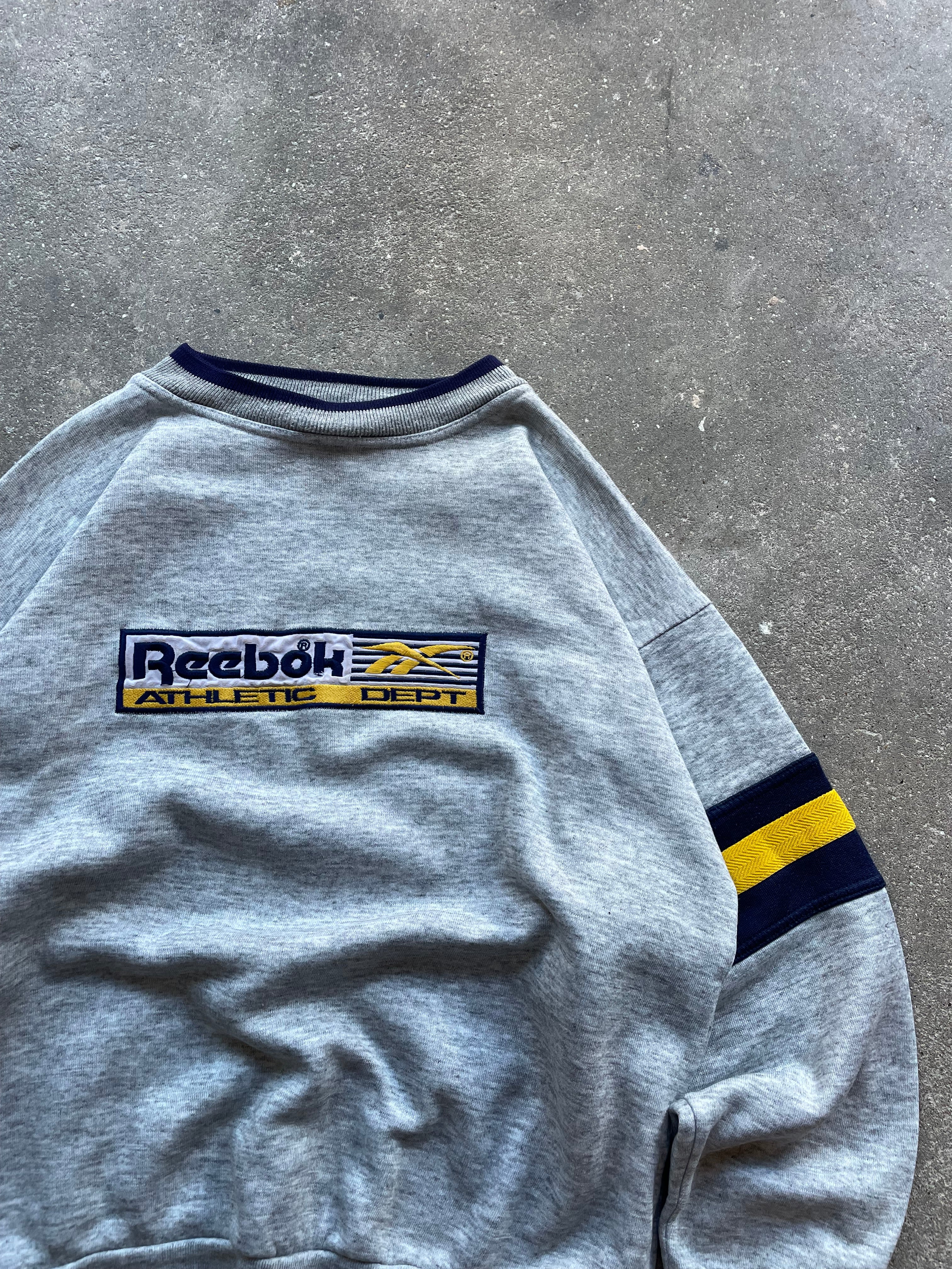 2000's Reebok Sweatshirt (S/M)