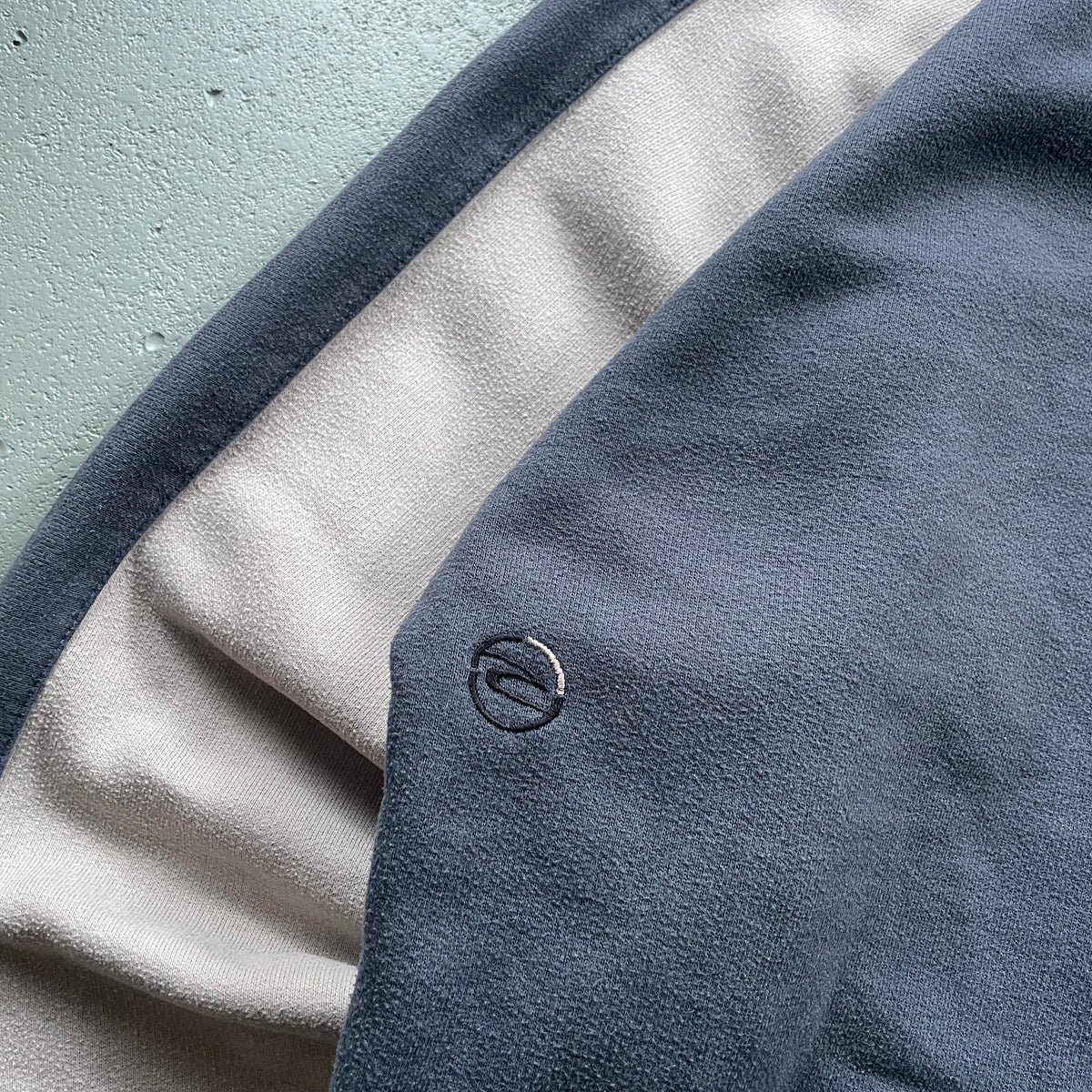 2000’s Rip Curl Sweatshirt (L)