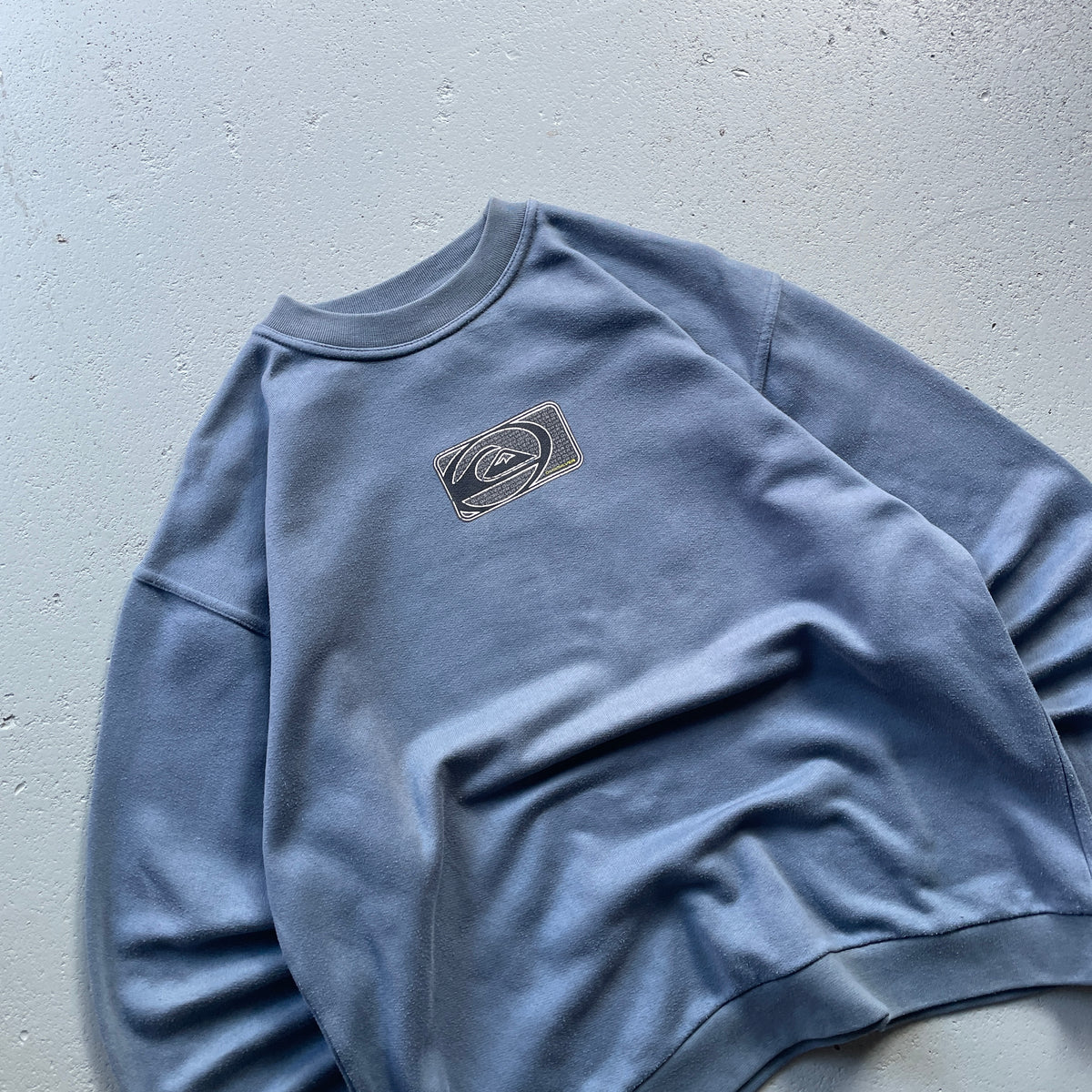 2000’s Quiksilver Sweatshirt (S/M)