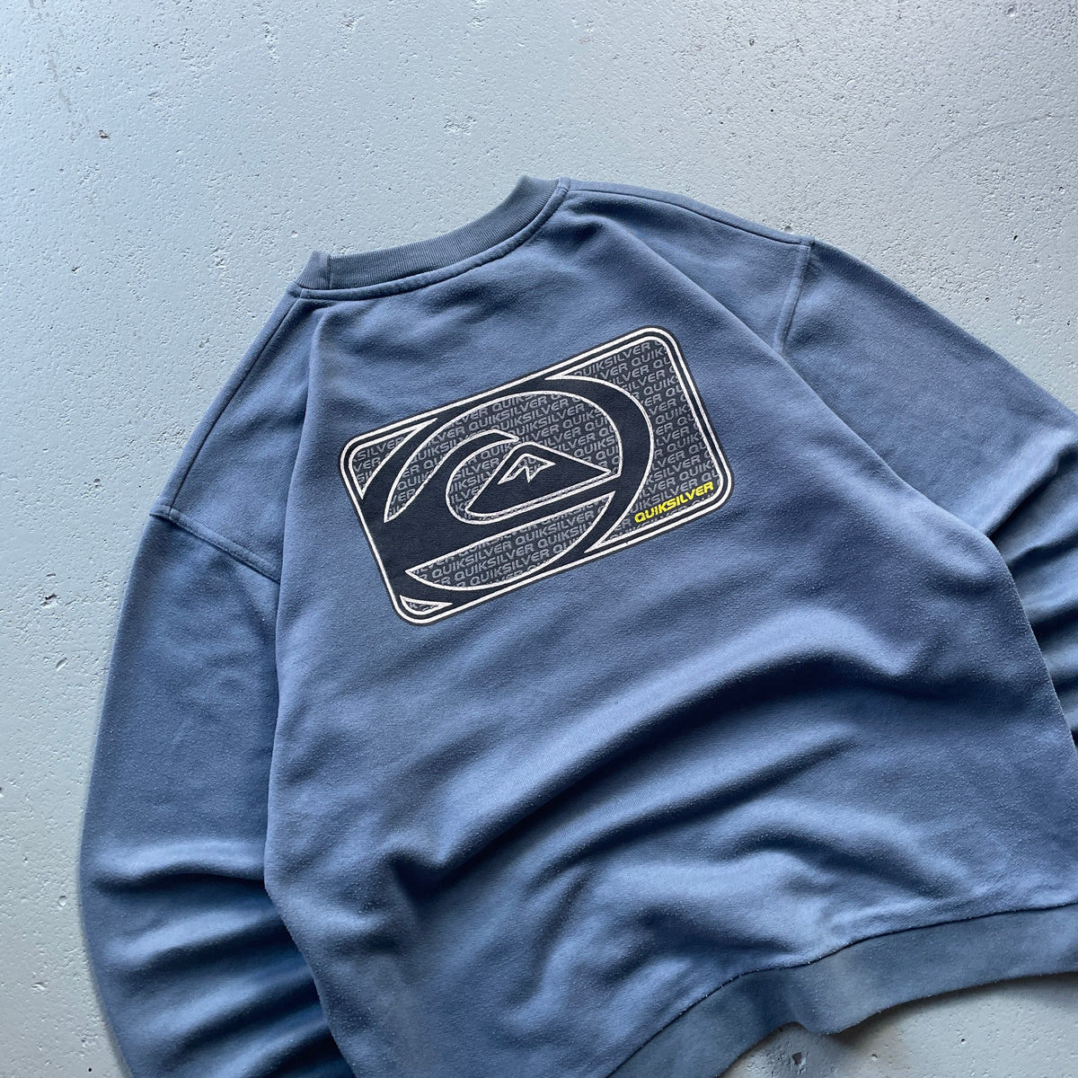 2000’s Quiksilver Sweatshirt (S/M)