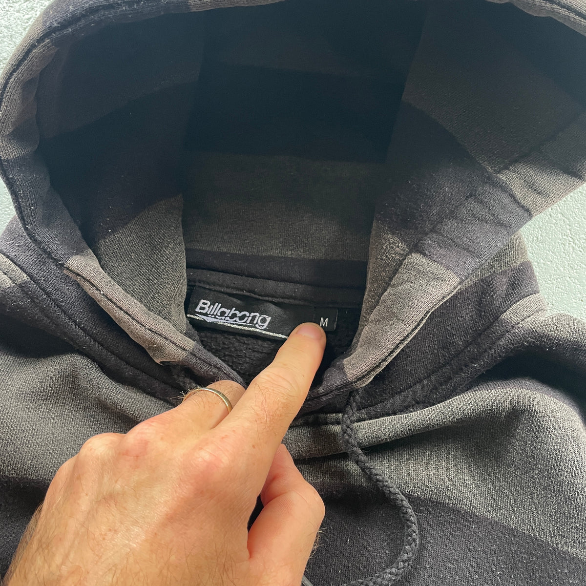 2000’s Billabong Hoodie (M)