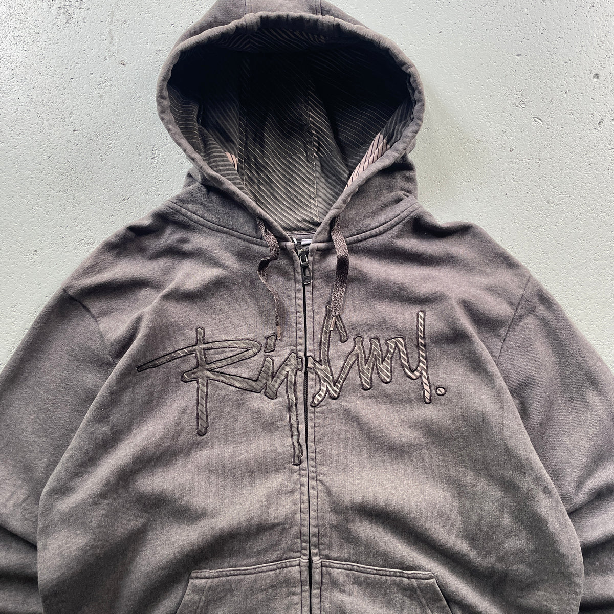 2000’s Rip Curl Hoodie (L)
