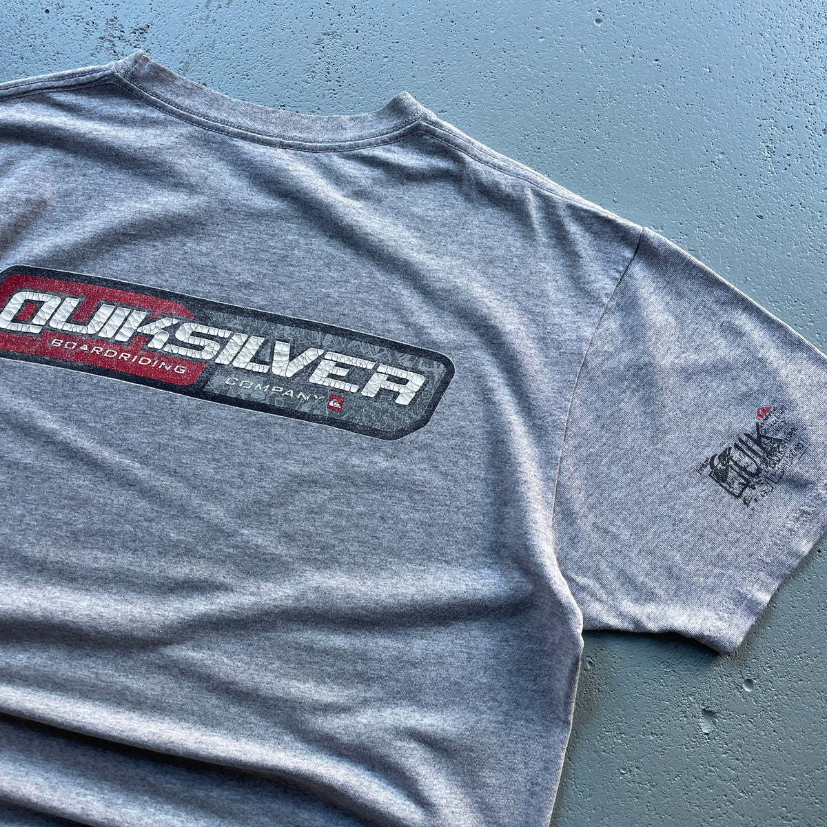 2000's Quiksilver Tee (M)