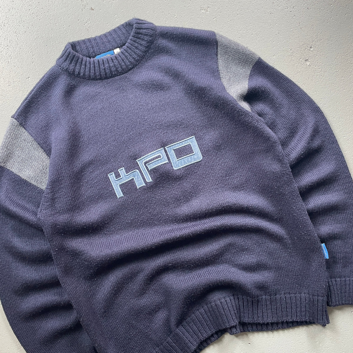 2000’s Kangaroo Poo Knit Jumper (M)