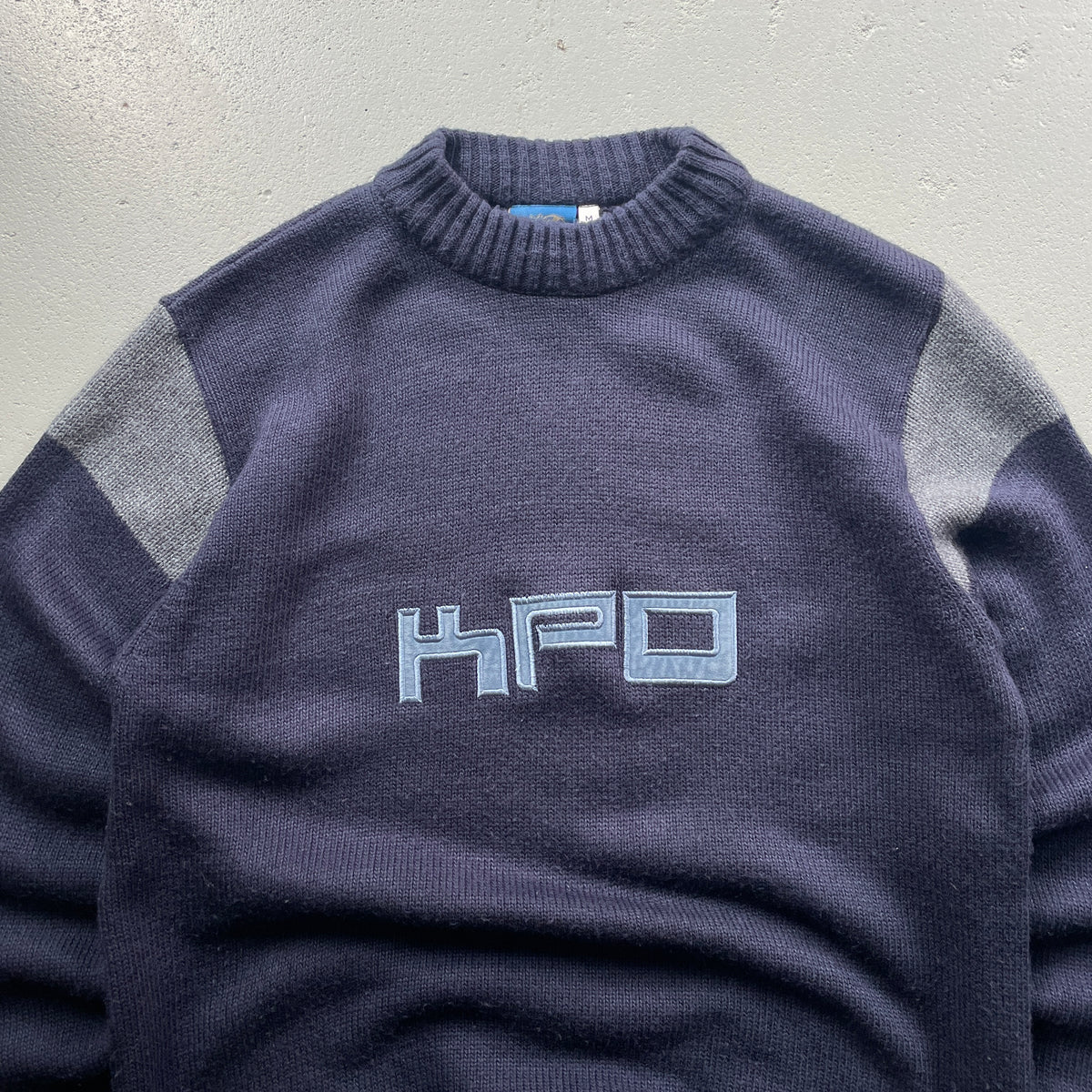 2000’s Kangaroo Poo Knit Jumper (M)