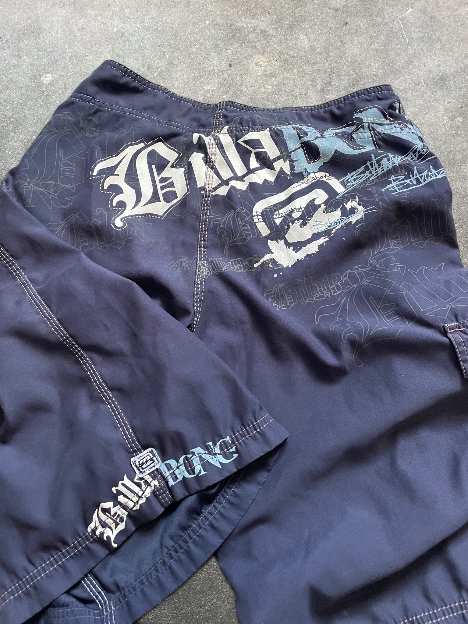 00's Billabong Boardshorts Navy (30)