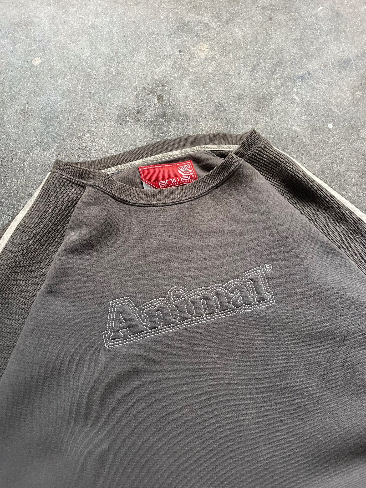 2000's Animal Sweatshirt Brown Grey (M)