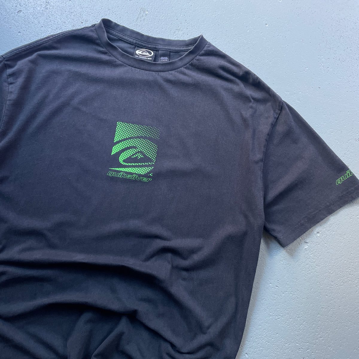 2000's Quiksilver Tee (L)