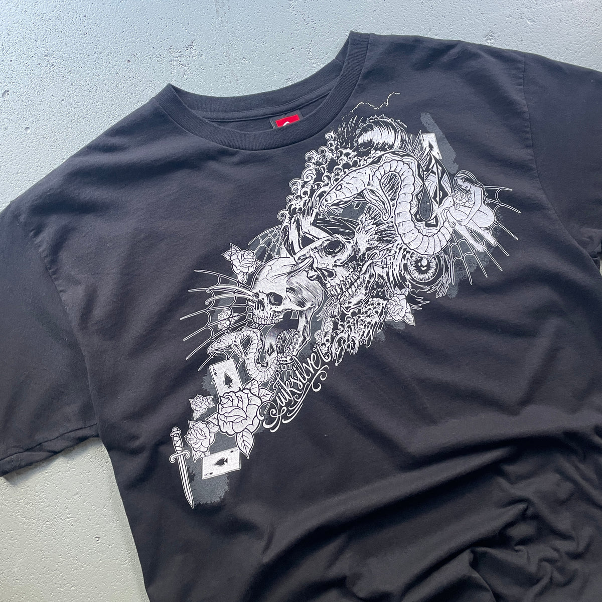 2000's Quiksilver Grunge Tee (L/XL)