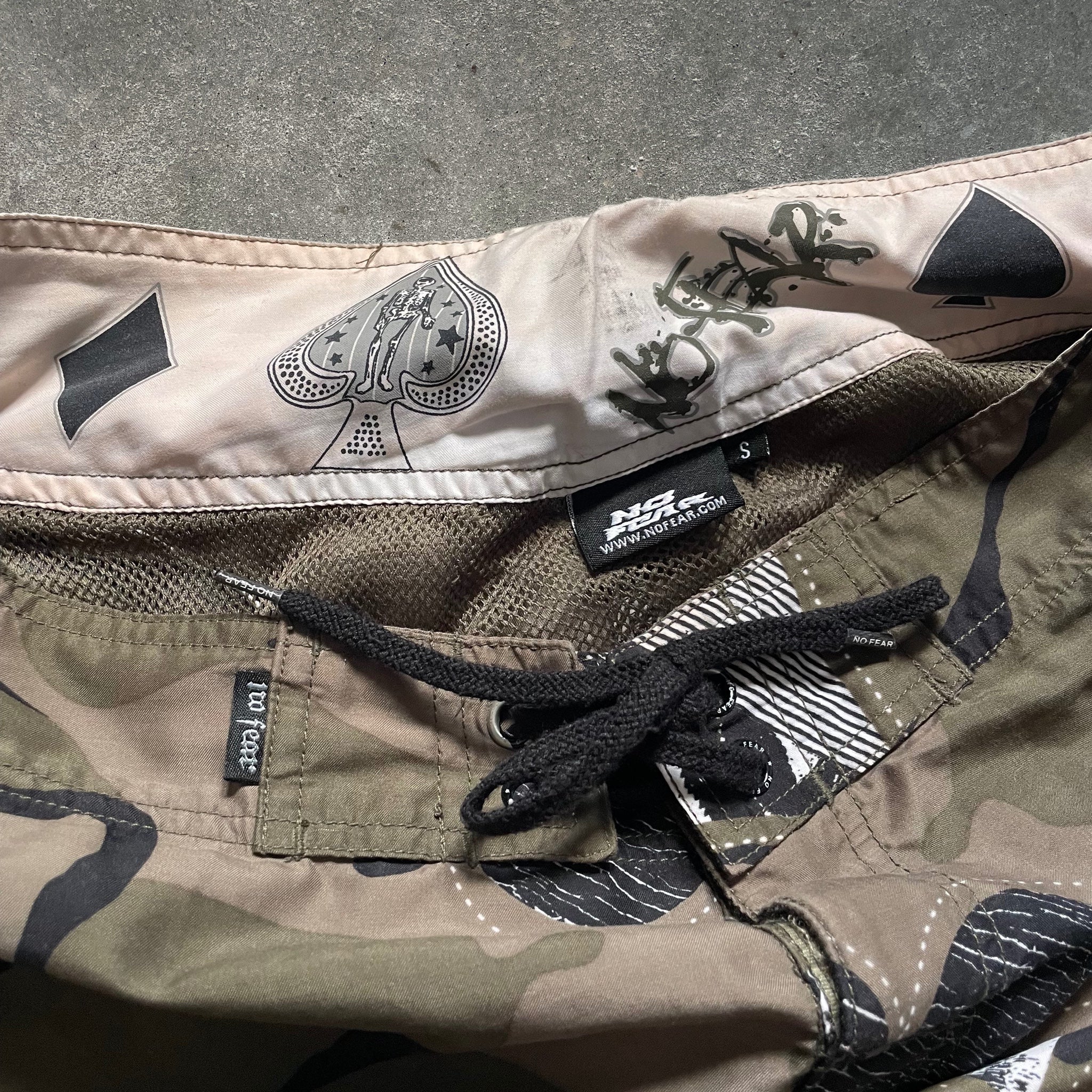2000's No Fear Camo Boardshorts (M)