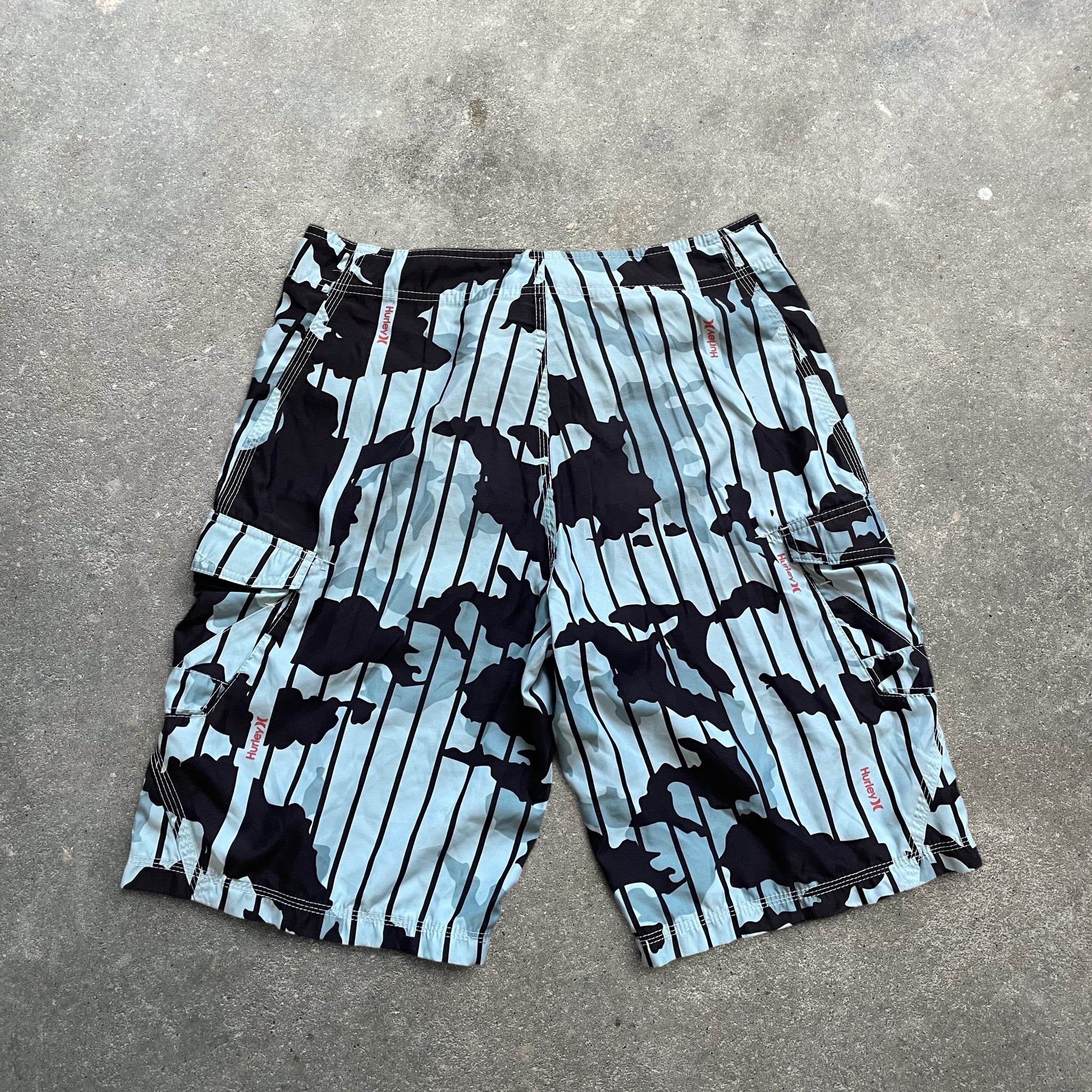 2000's Hurley Camo Boardshorts (M)