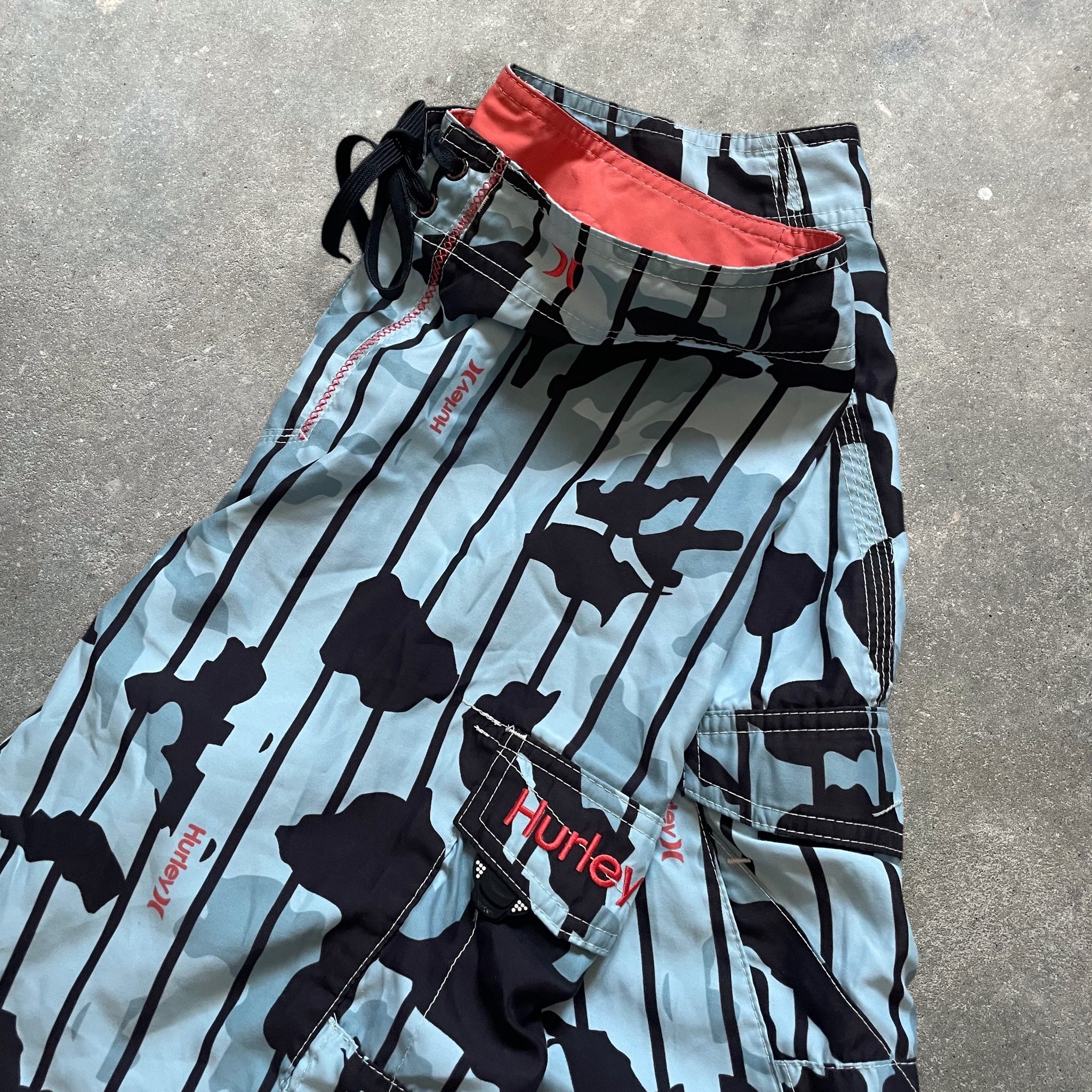 2000's Hurley Camo Boardshorts (M)