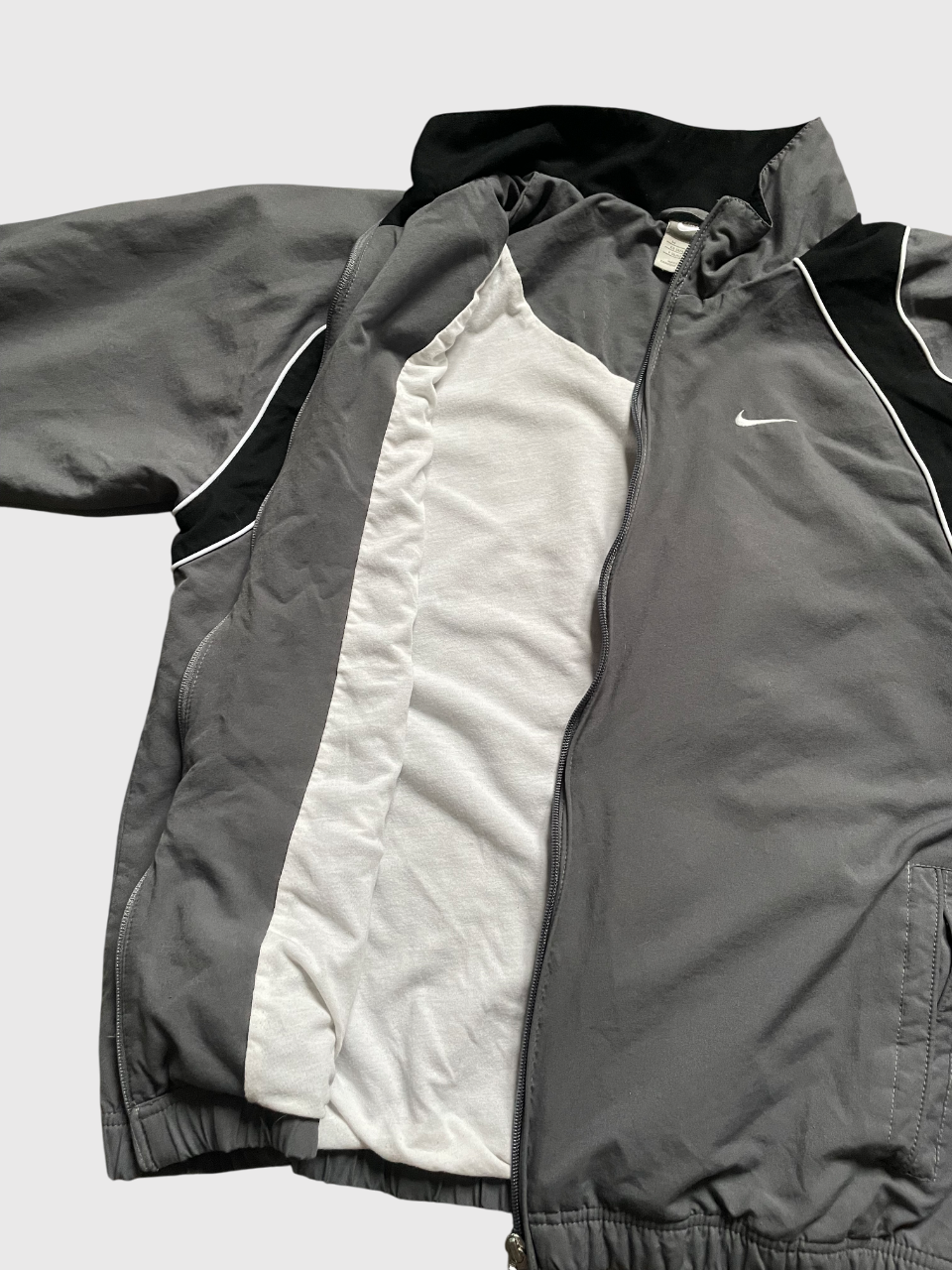 Nike Windbreaker Jacket Grey (M)