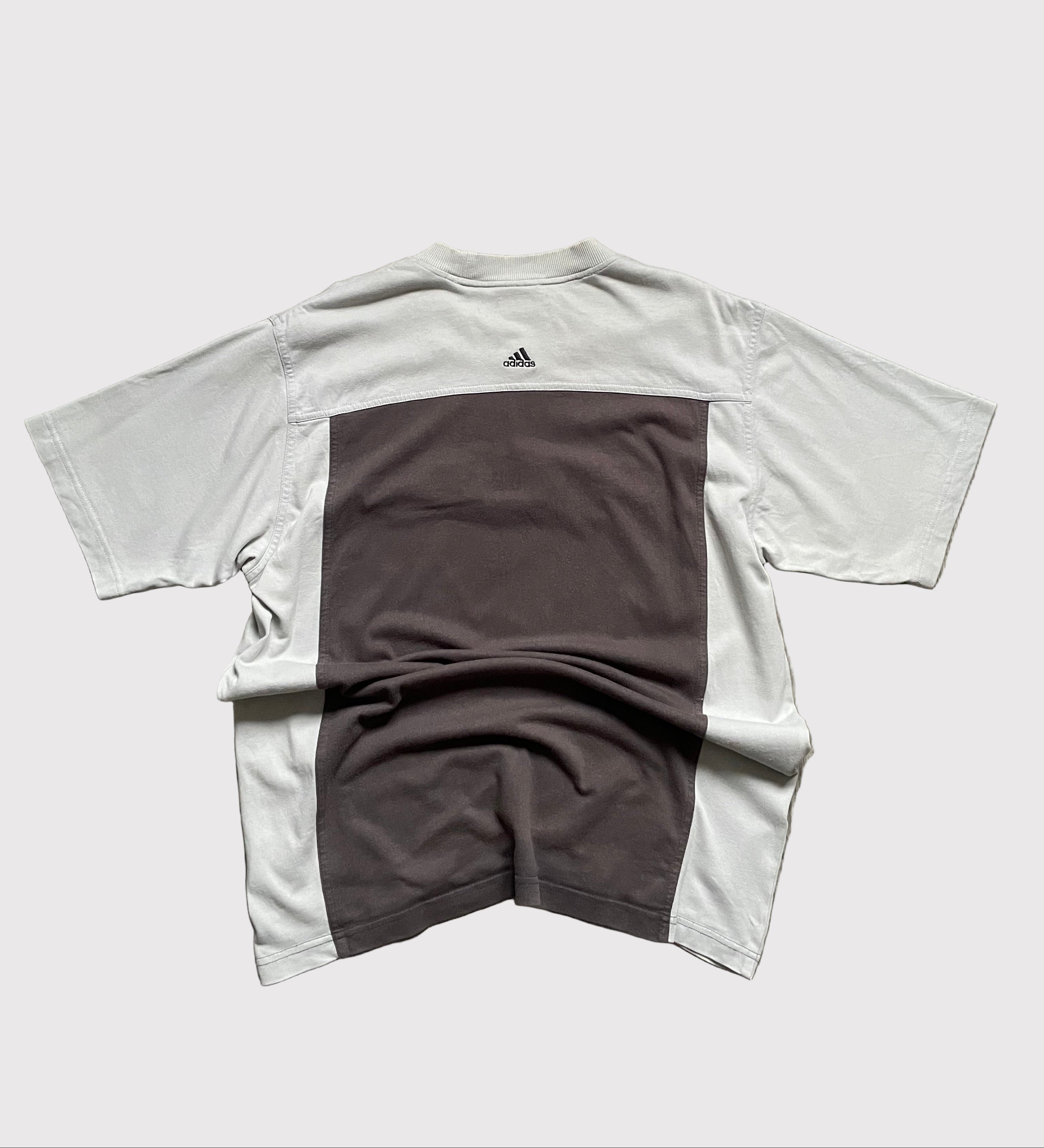 2000's Retro Adidas T-shirt (M)