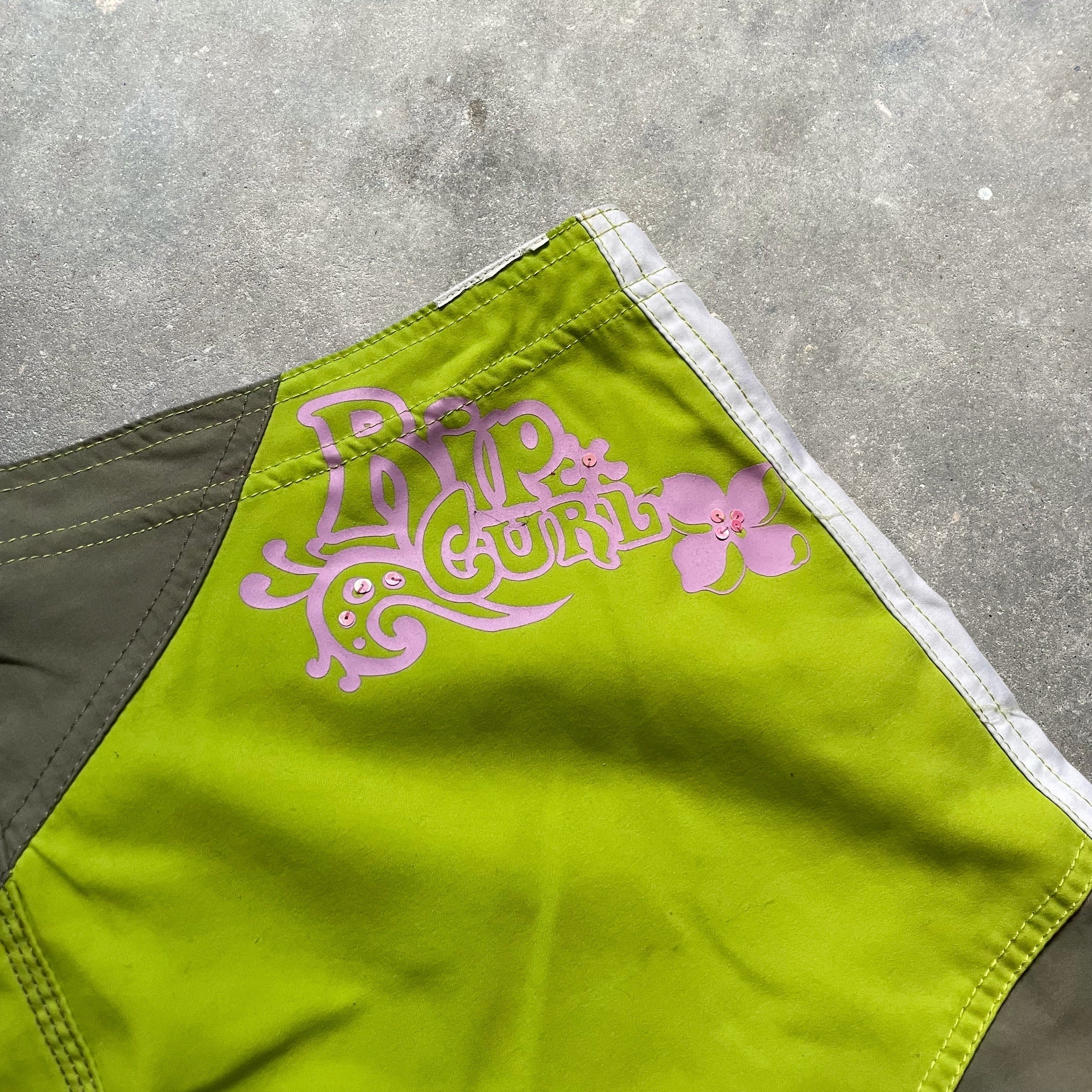 2000's Rip Curl Boardshorts (M)