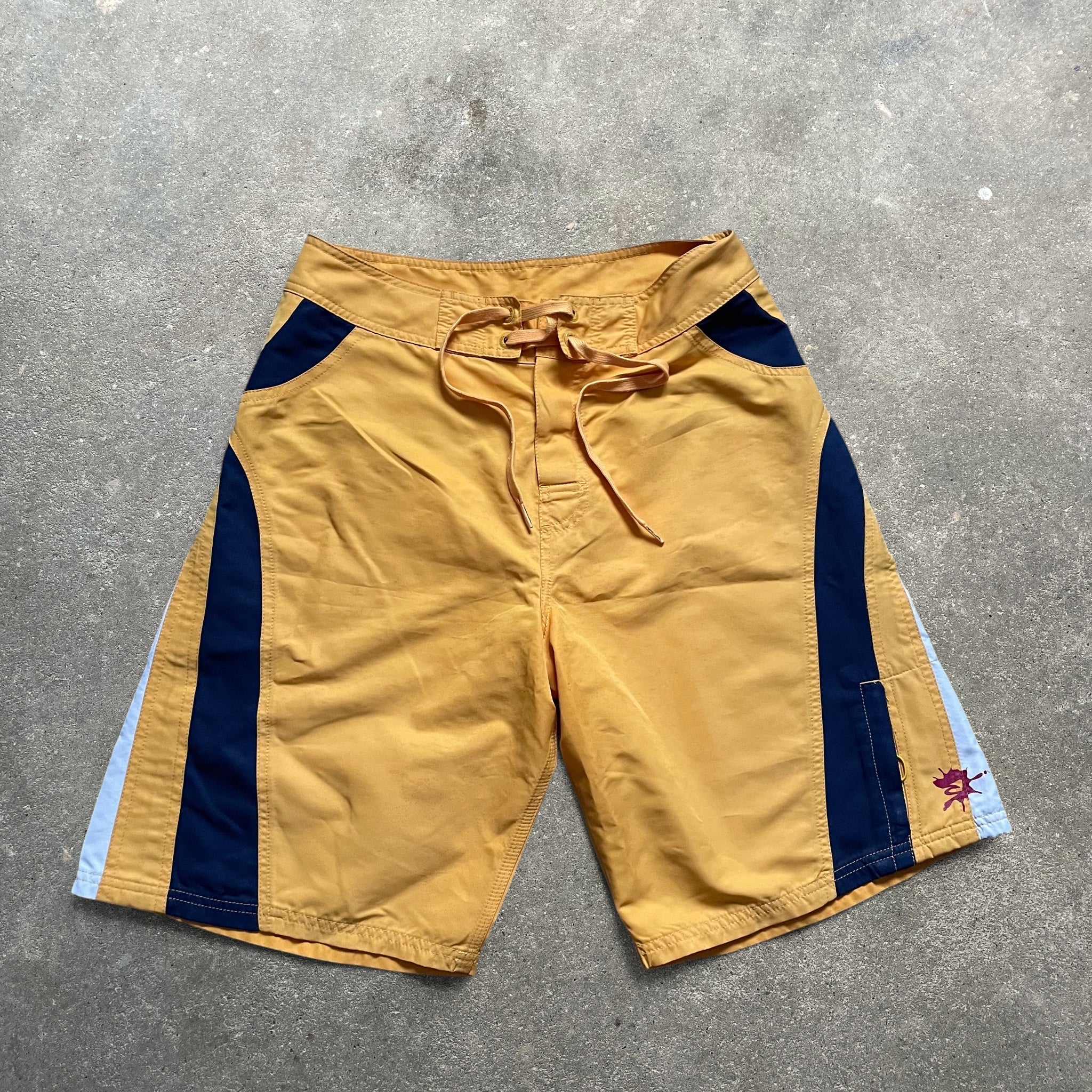 2000's Quiksilver Boardshorts (XS)