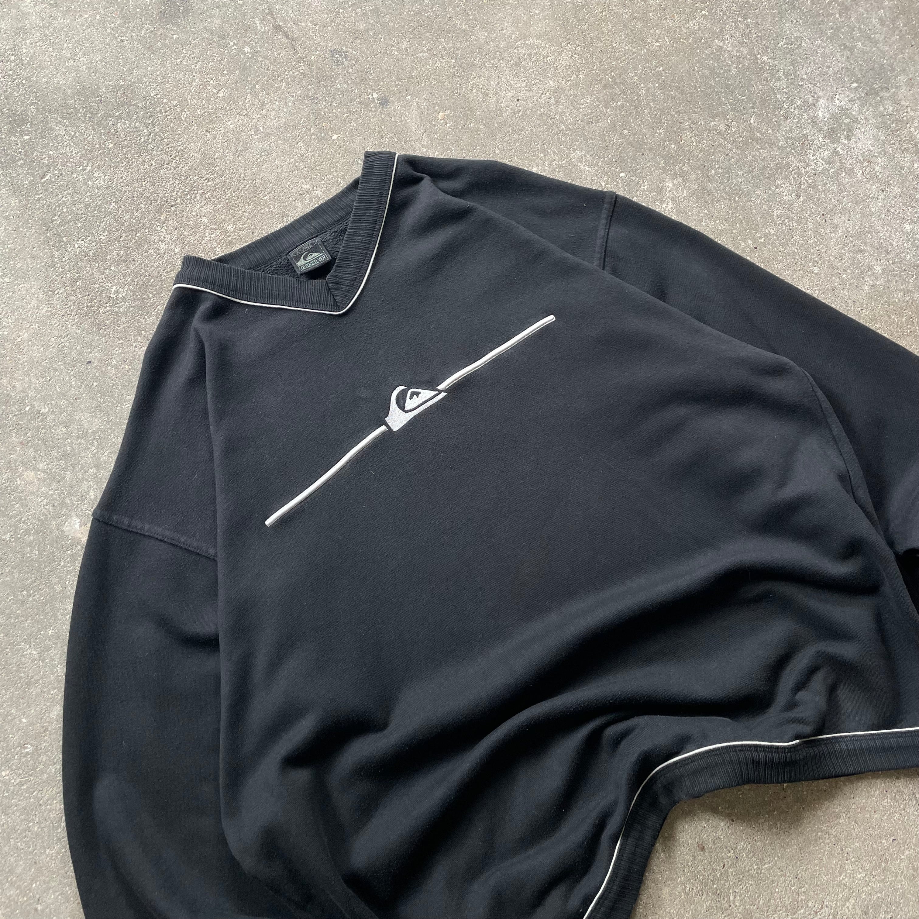 2000's Quiksilver Sweatshirt Black (XL)