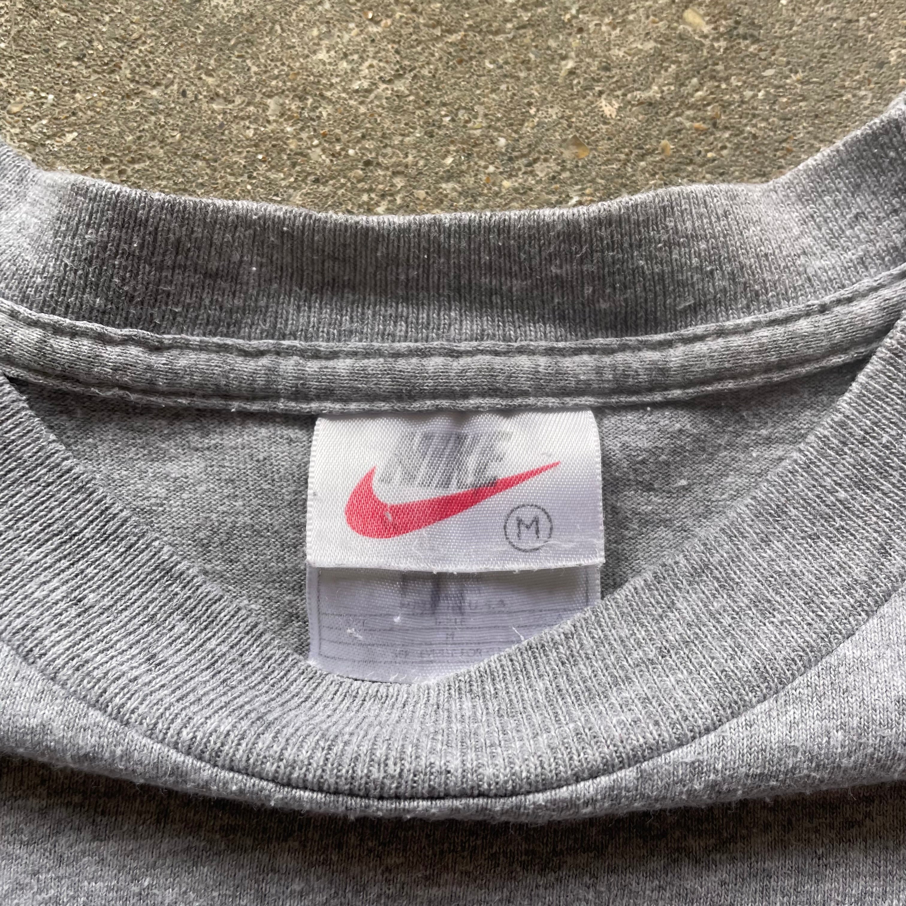 2000's Nike Tee Grey (M)
