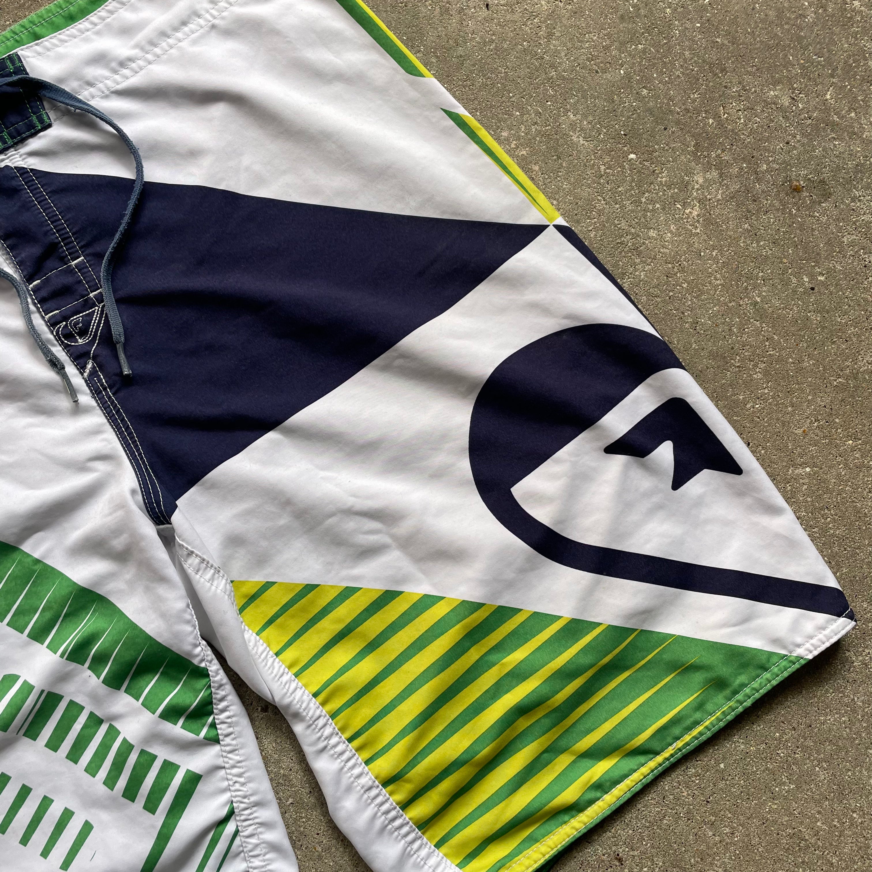 2000's Quiksilver Boardshorts (34)