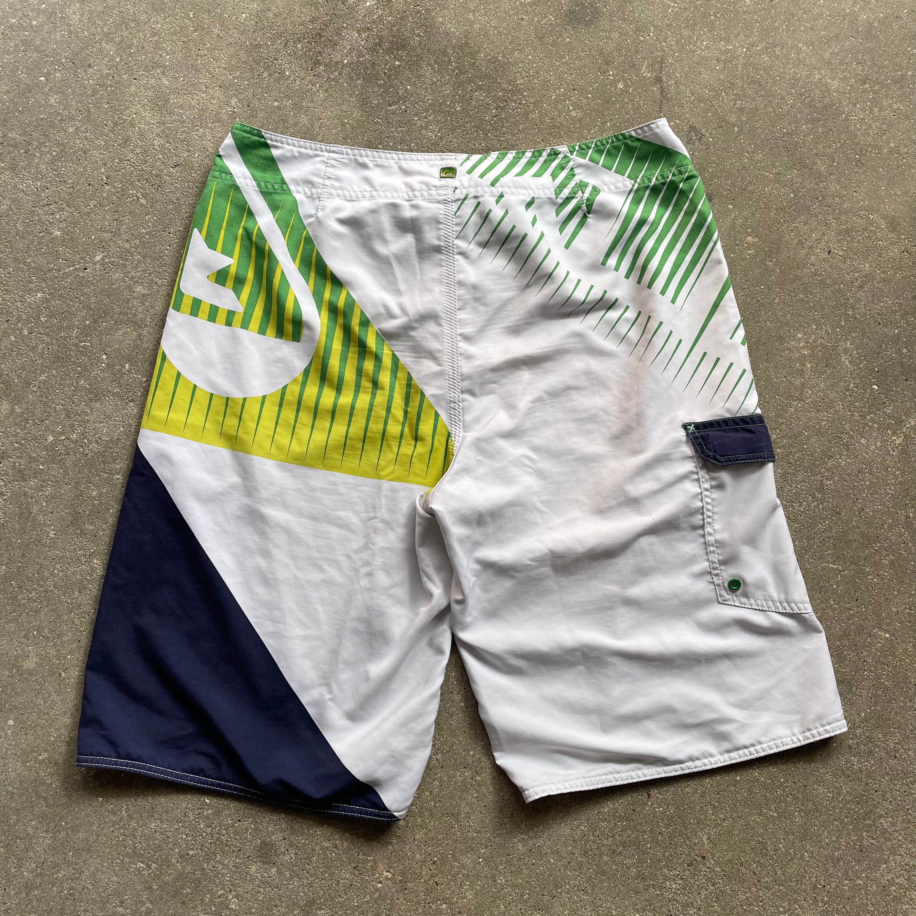 2000's Quiksilver Boardshorts (34)