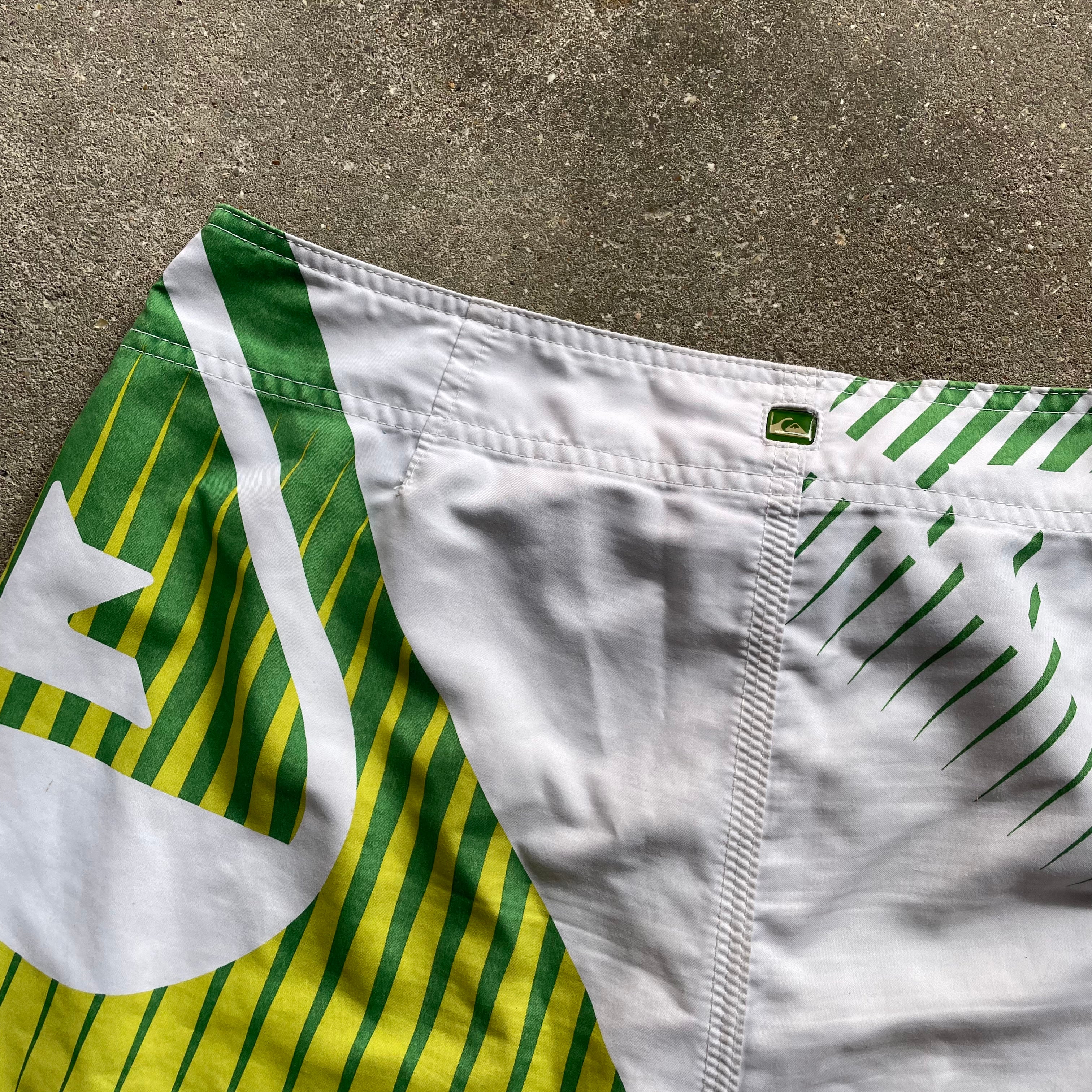 2000's Quiksilver Boardshorts (34)