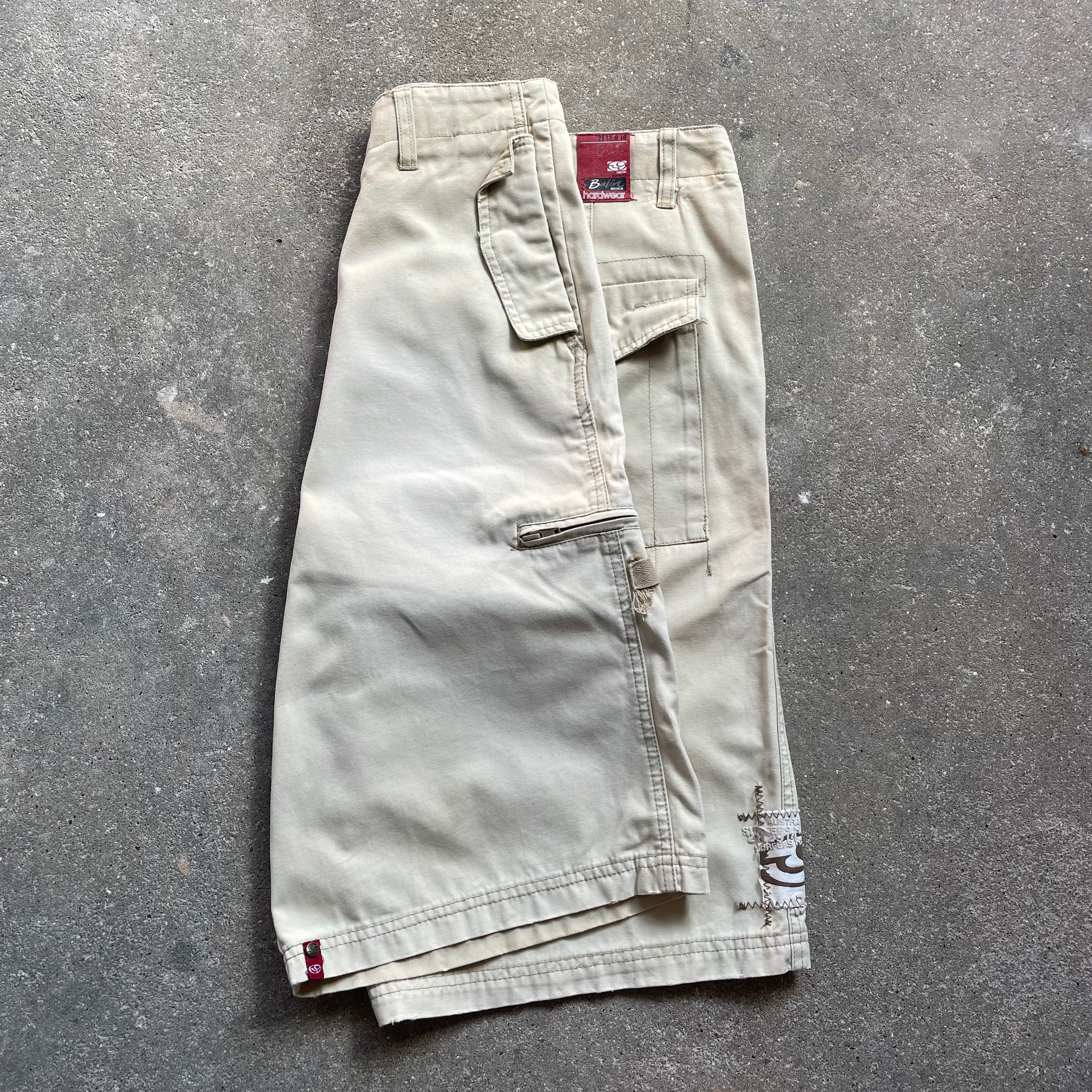 2000's Balin Chino Shorts (32)