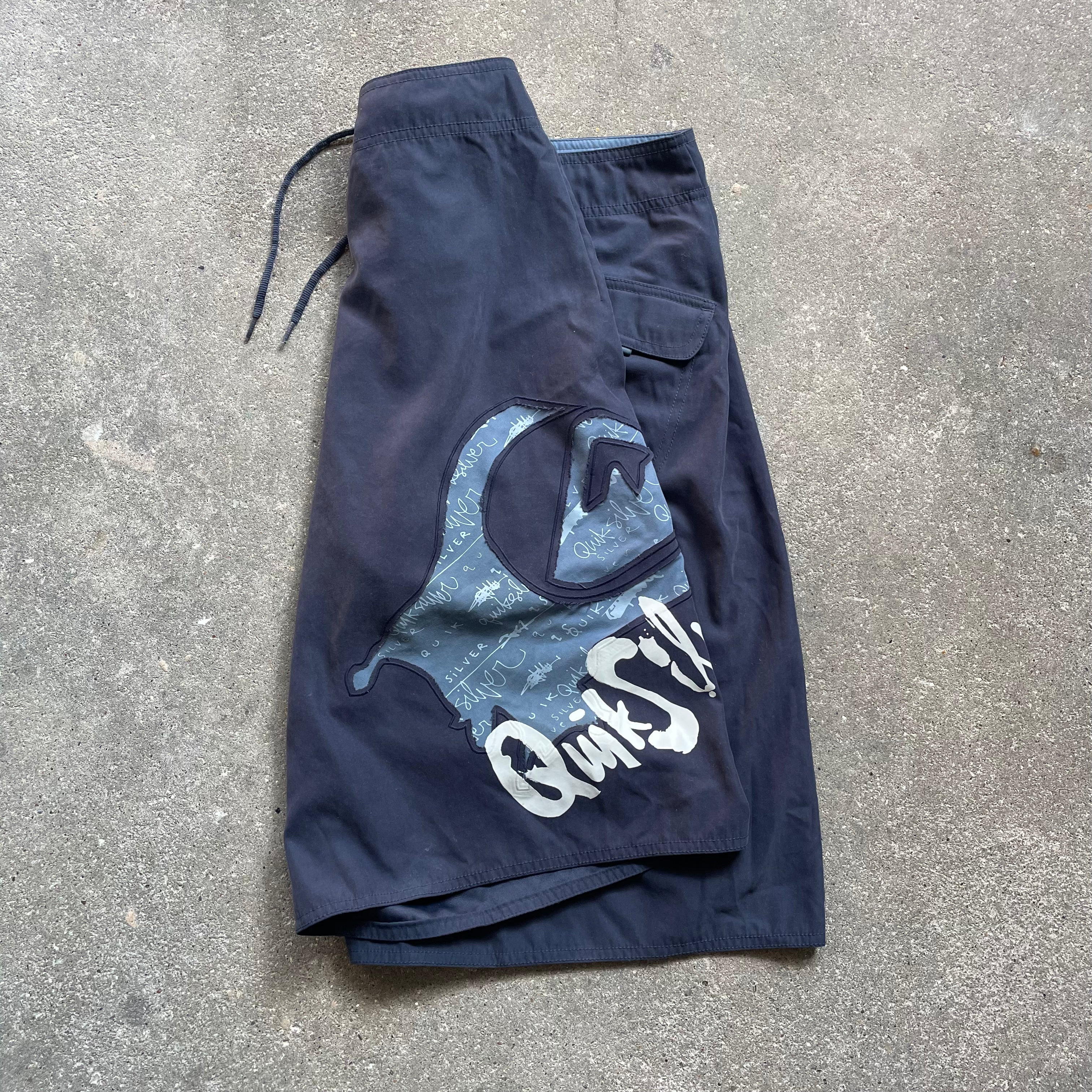 2000's Quiksilver Boardshorts (32)