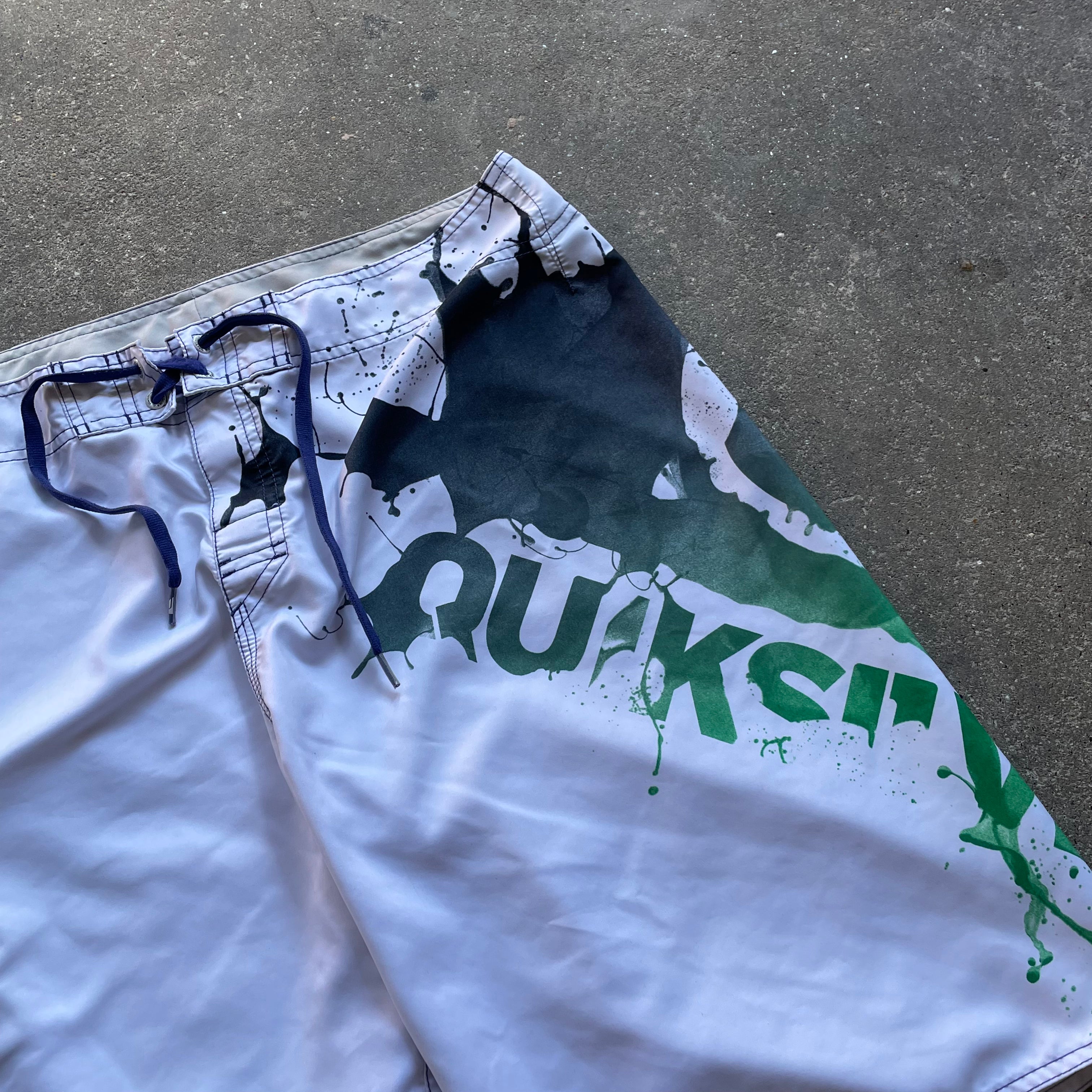 2000's Quiksilver Boardshorts (36)