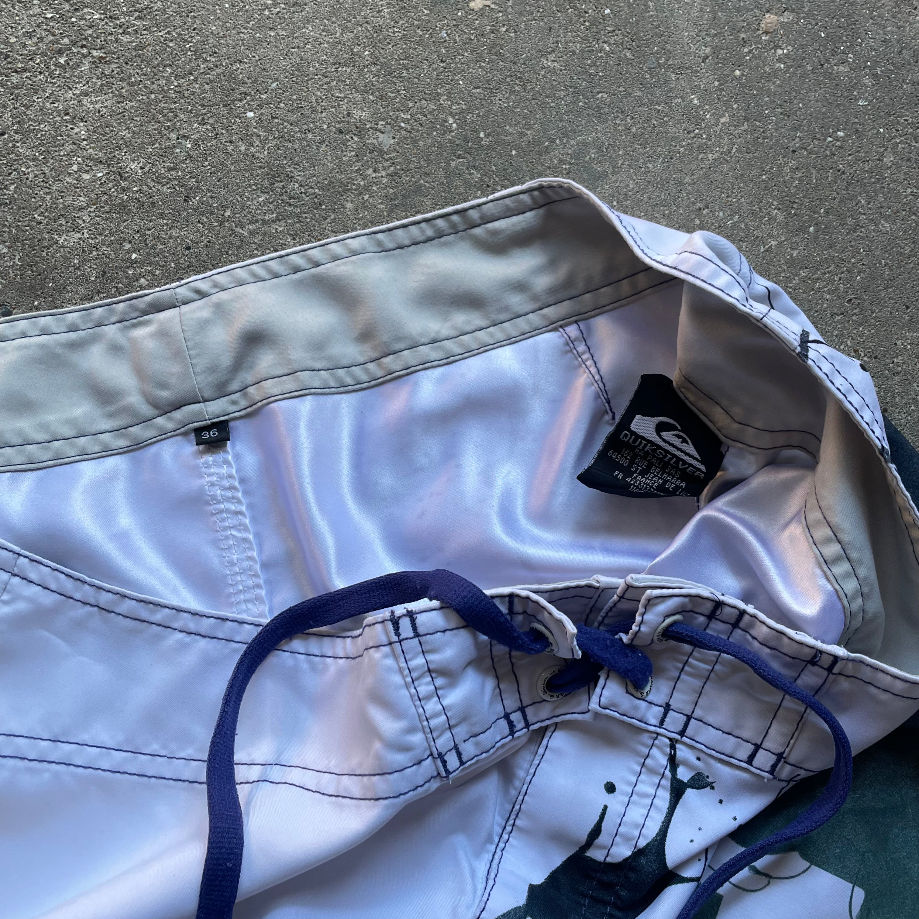 2000's Quiksilver Boardshorts (36)