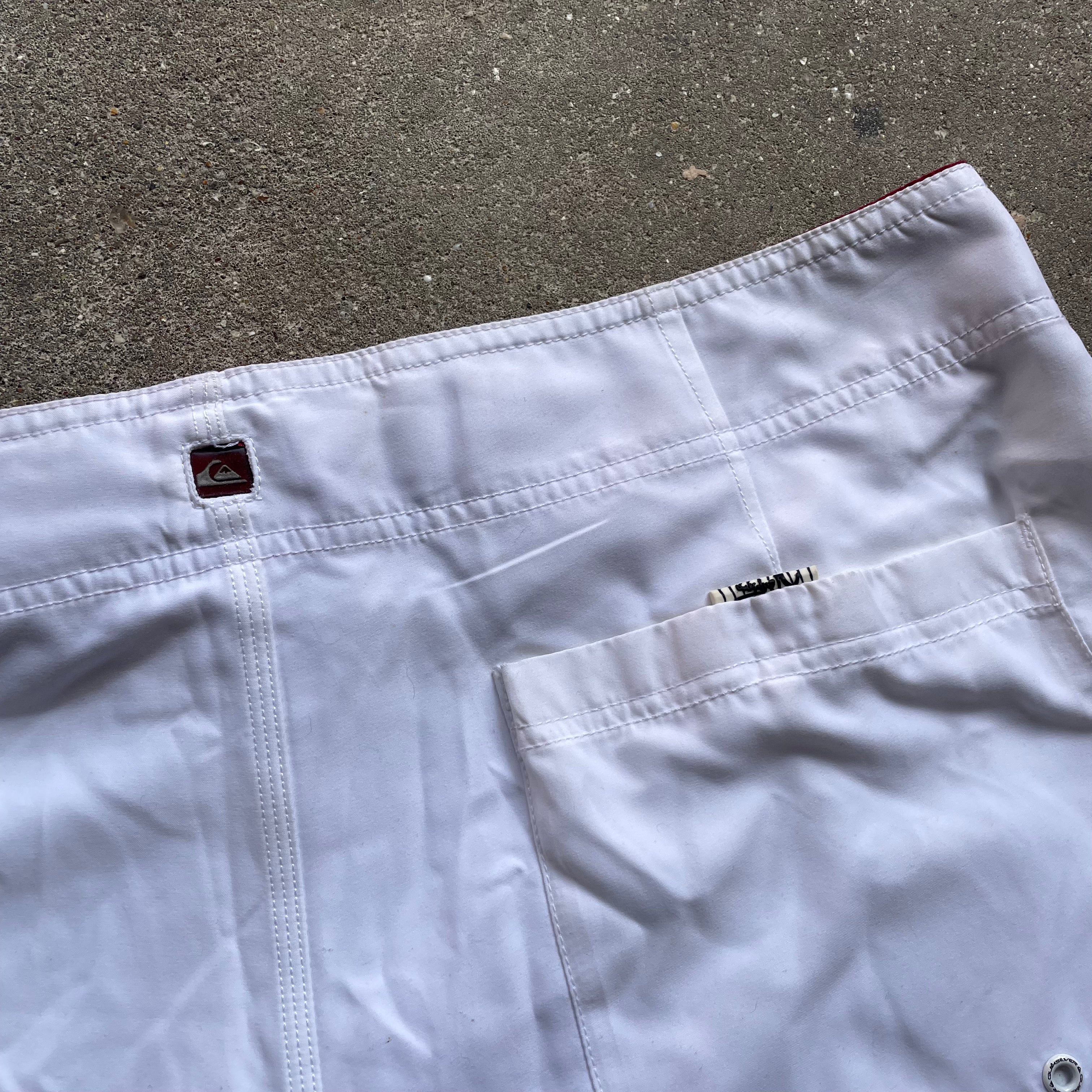 2000's Quiksilver Boardshorts (36)