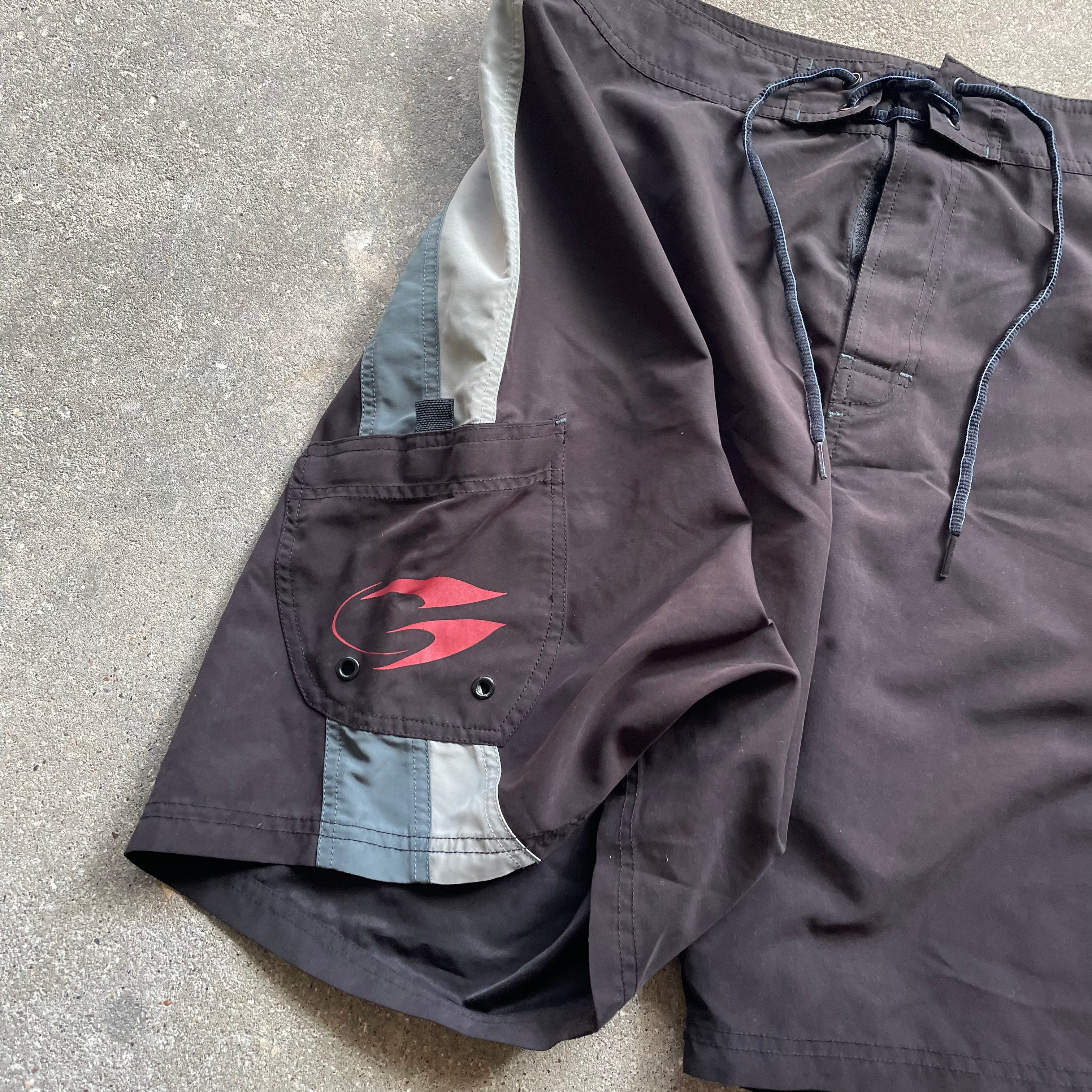 2000's Gotcha Boardshorts (36)
