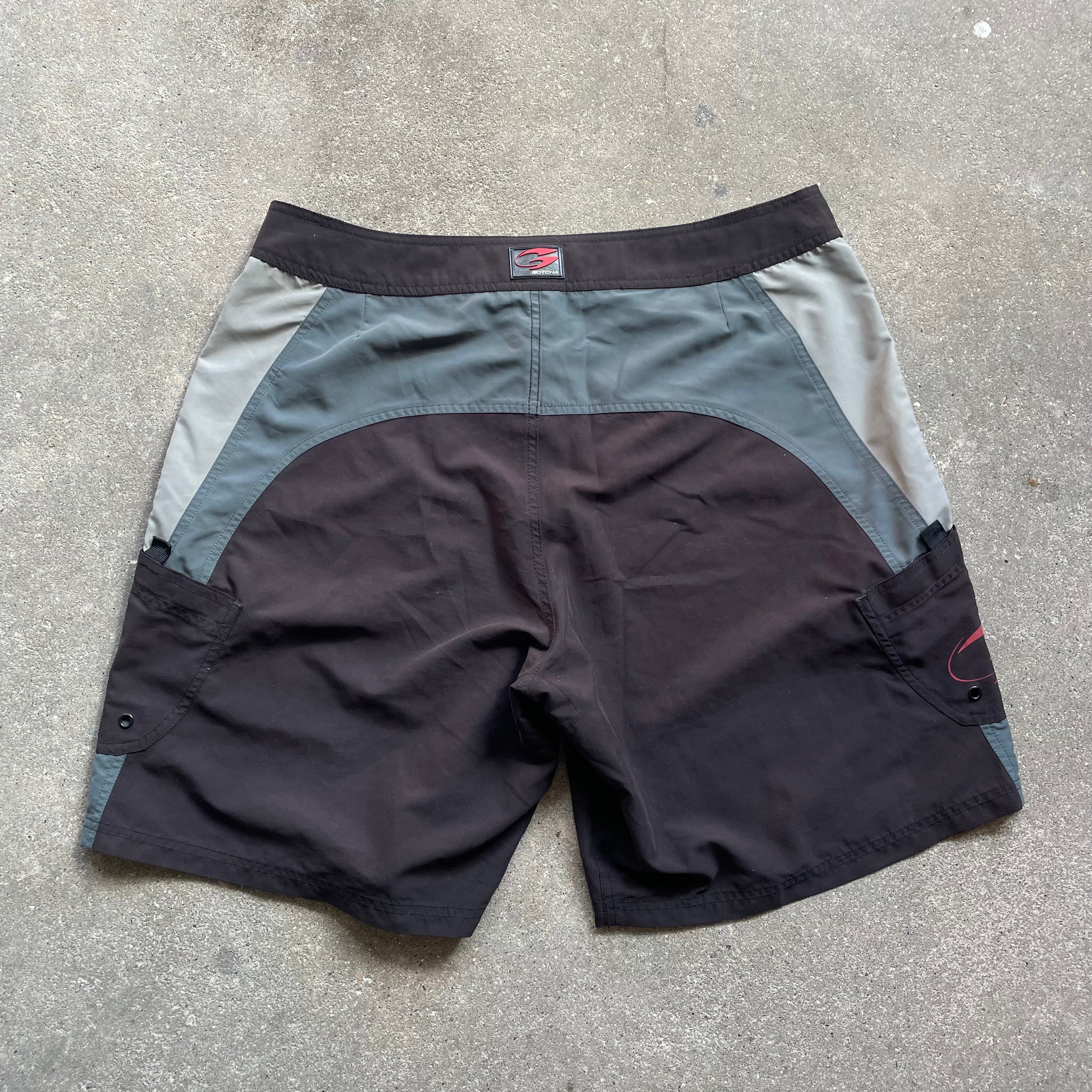 2000's Gotcha Boardshorts (36)