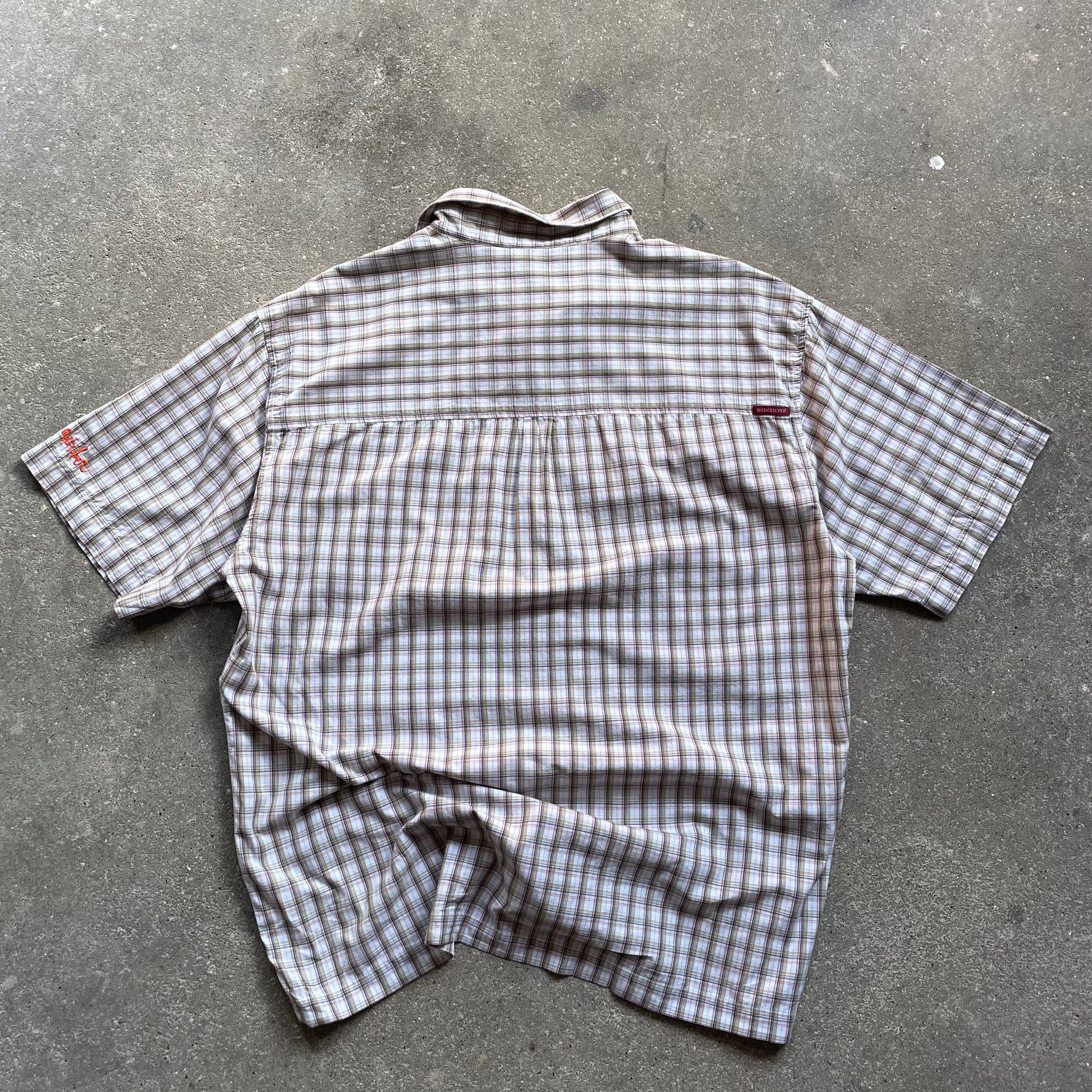 2000's Quiksilver Surf Shirt (XL)