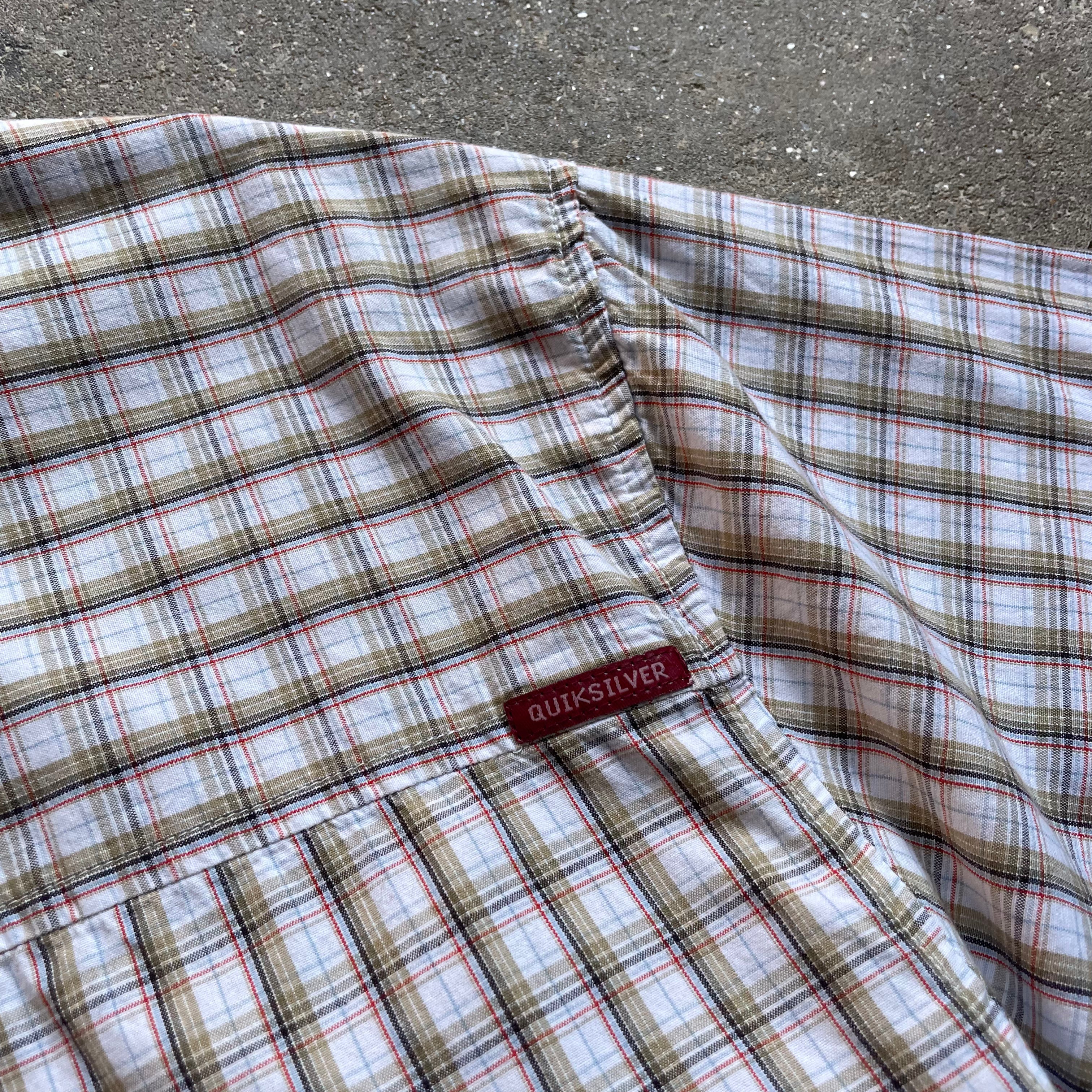 2000's Quiksilver Surf Shirt (XL)