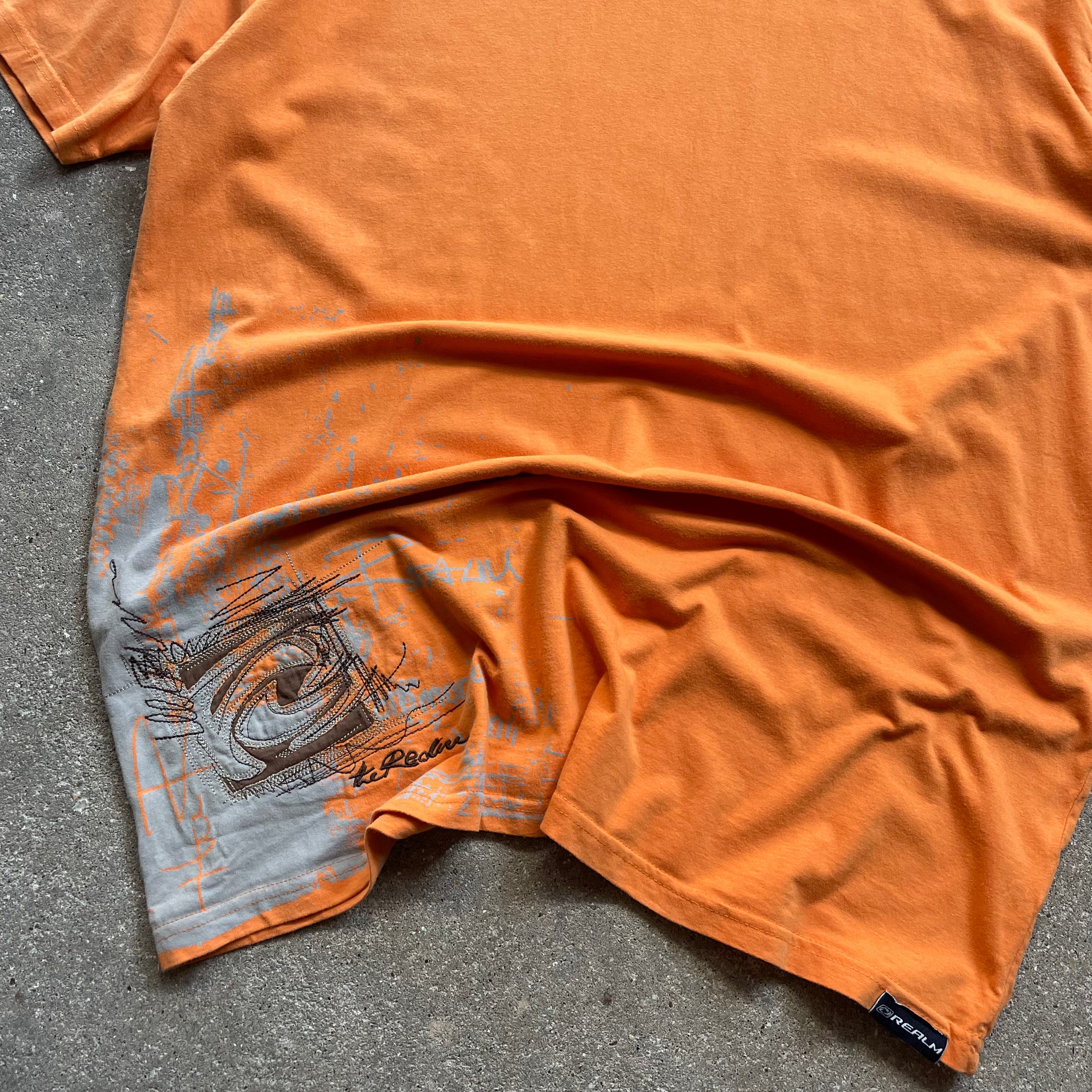 2000's The Realm Tee (XL)