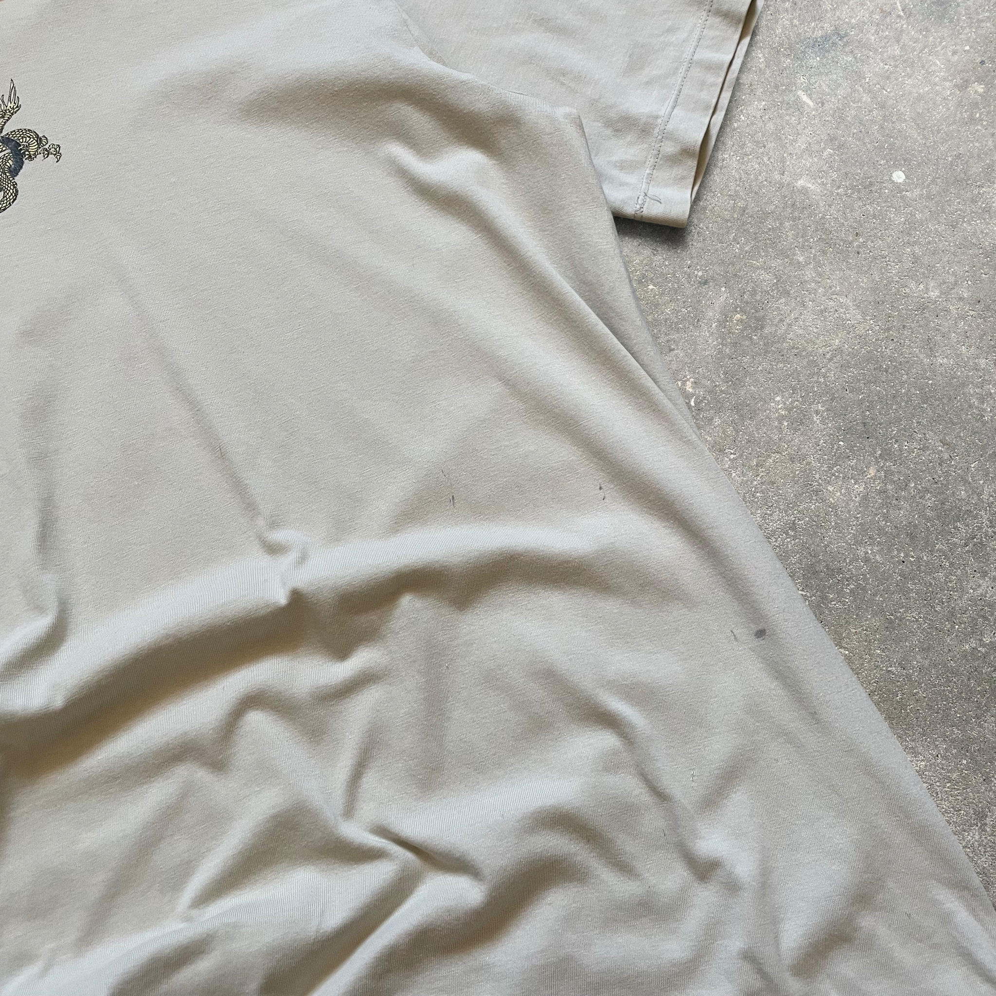 90's Quiksilver Dragon Tee Beige (L)