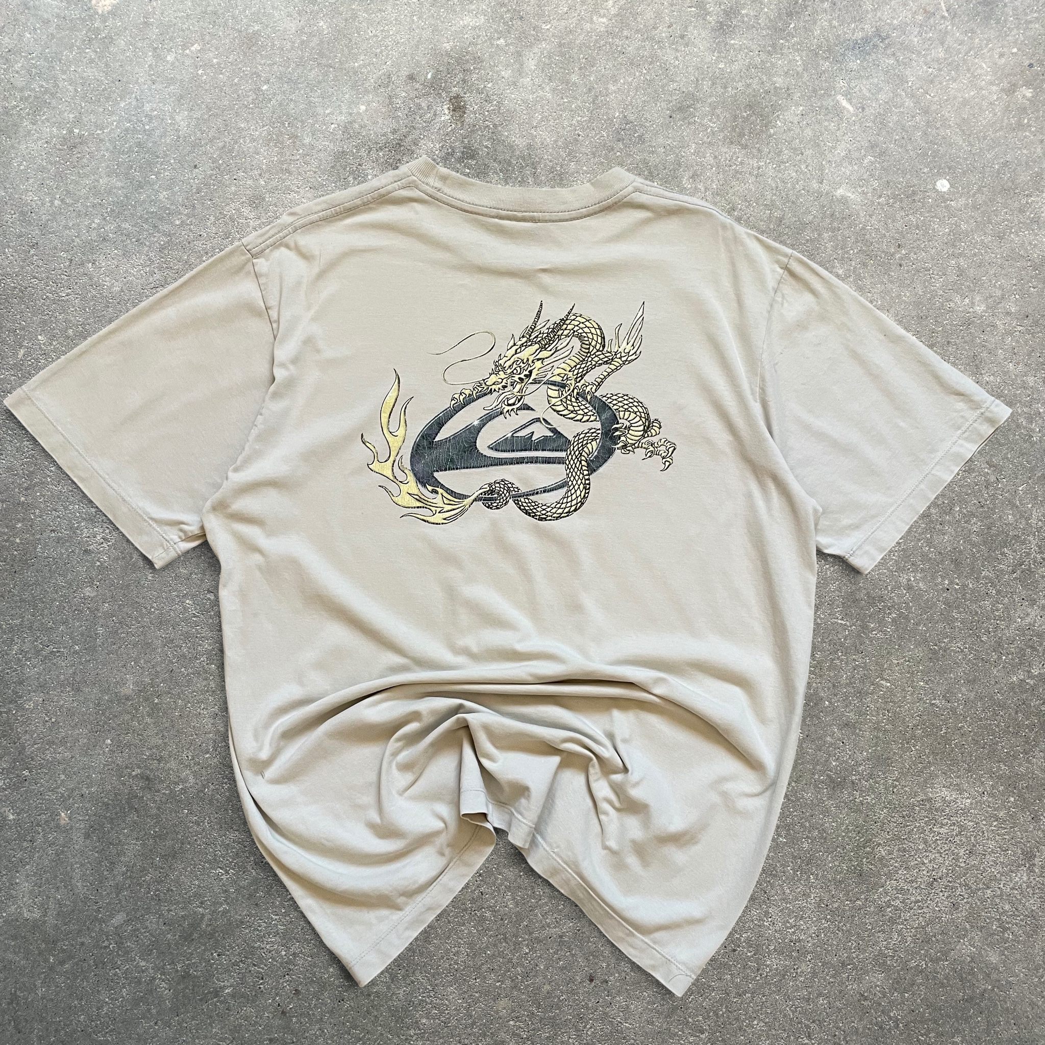 90's Quiksilver Dragon Tee Beige (L)