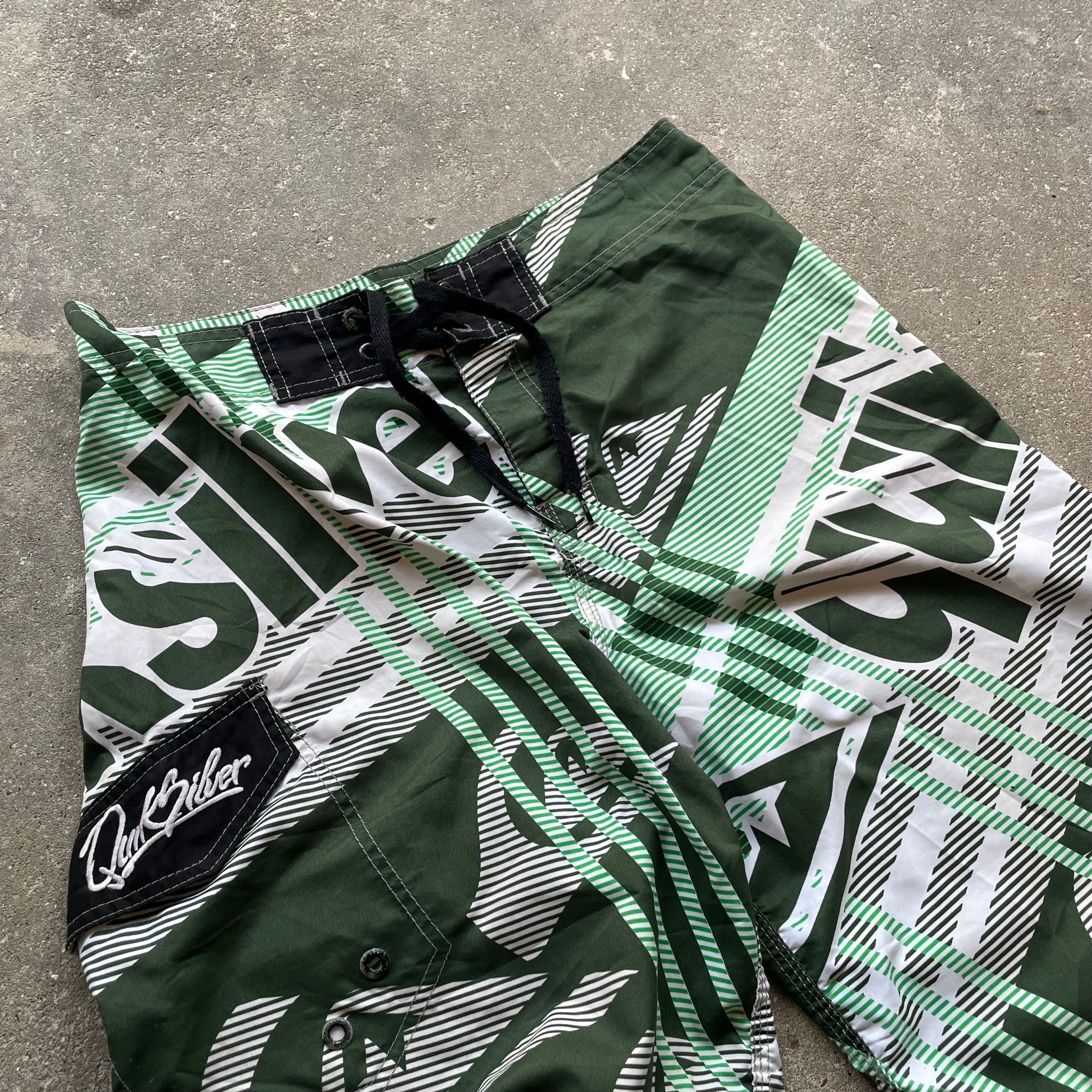 2000's Quiksilver Boardshorts (32)