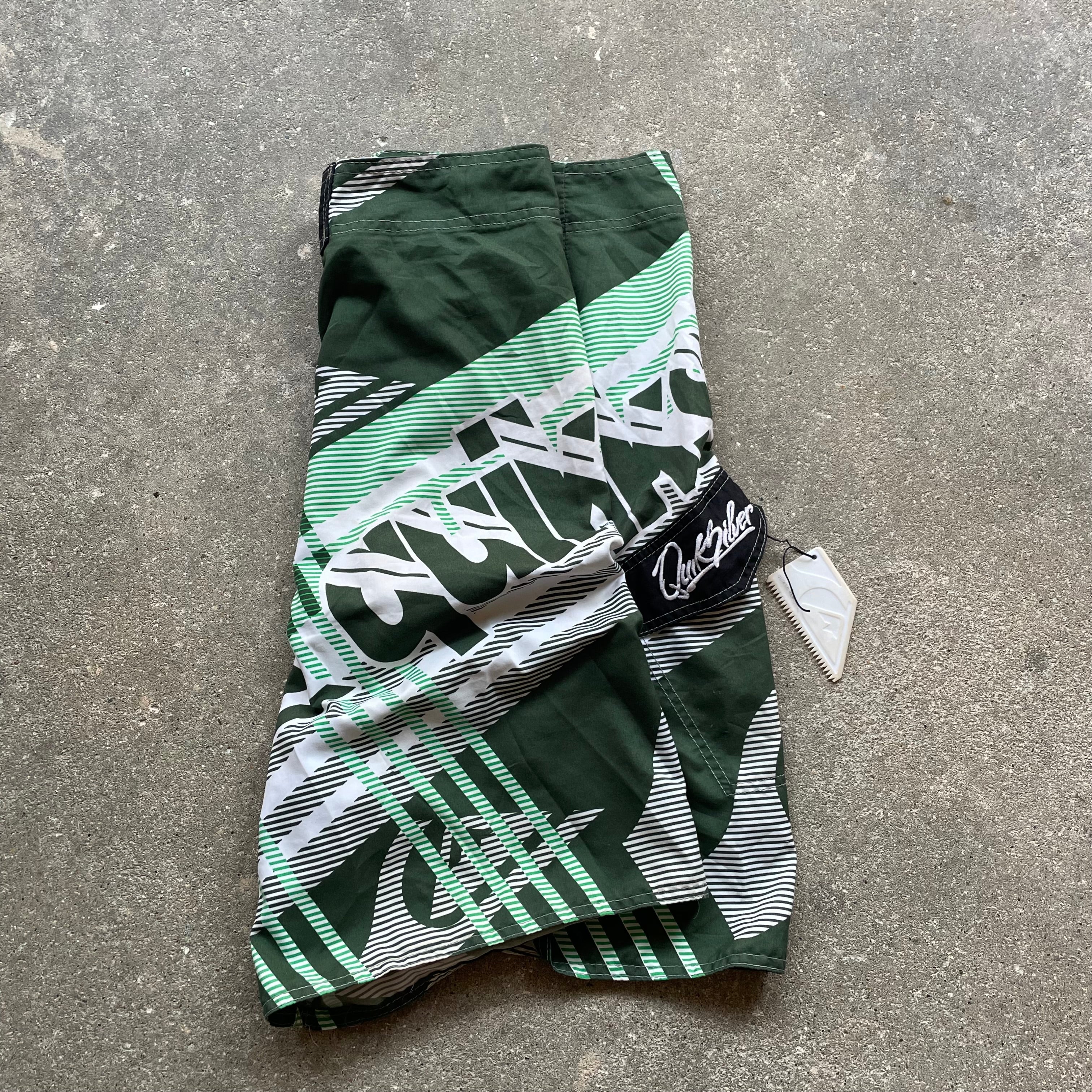 2000's Quiksilver Boardshorts (32)