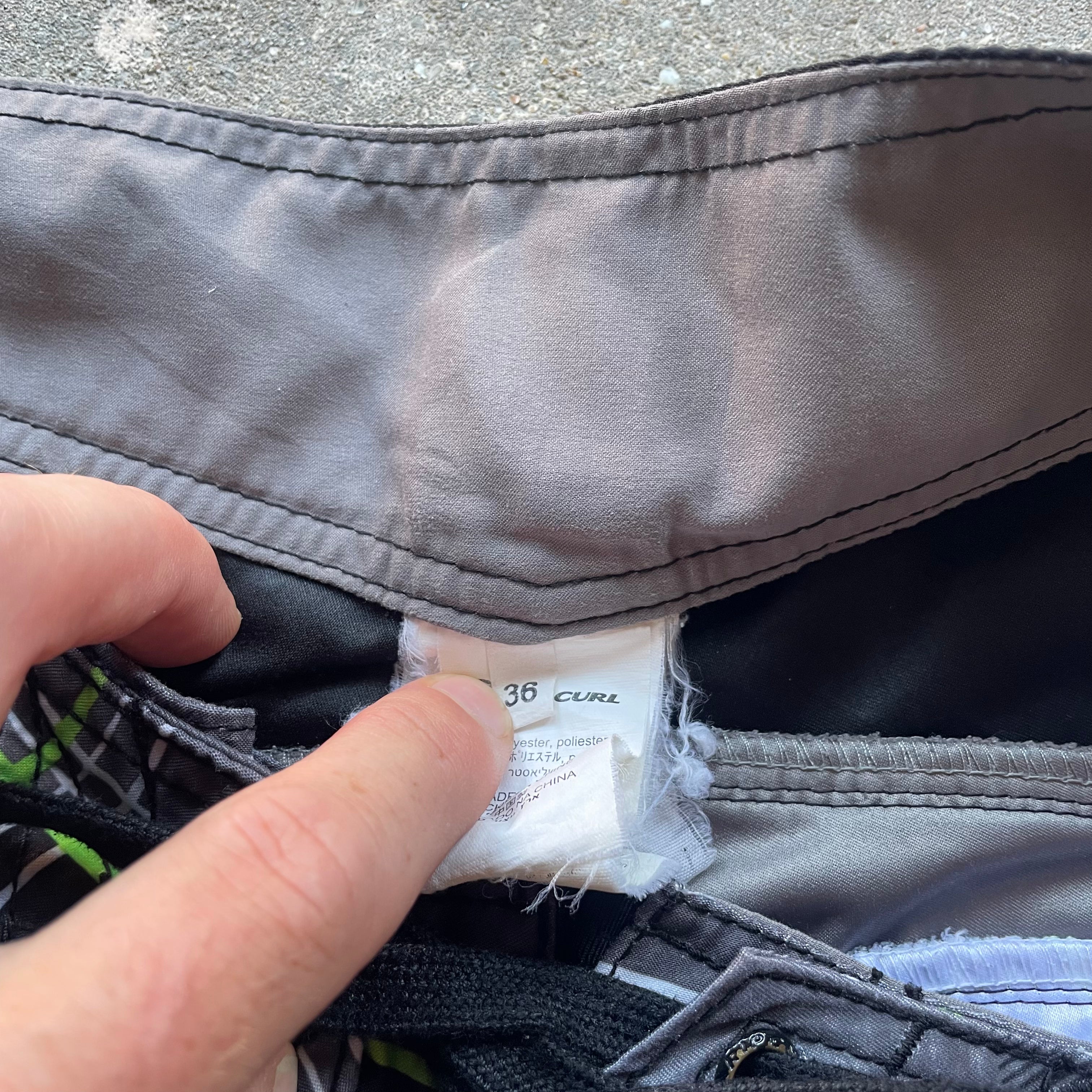 2000's Rip Curl Boardshorts (36)