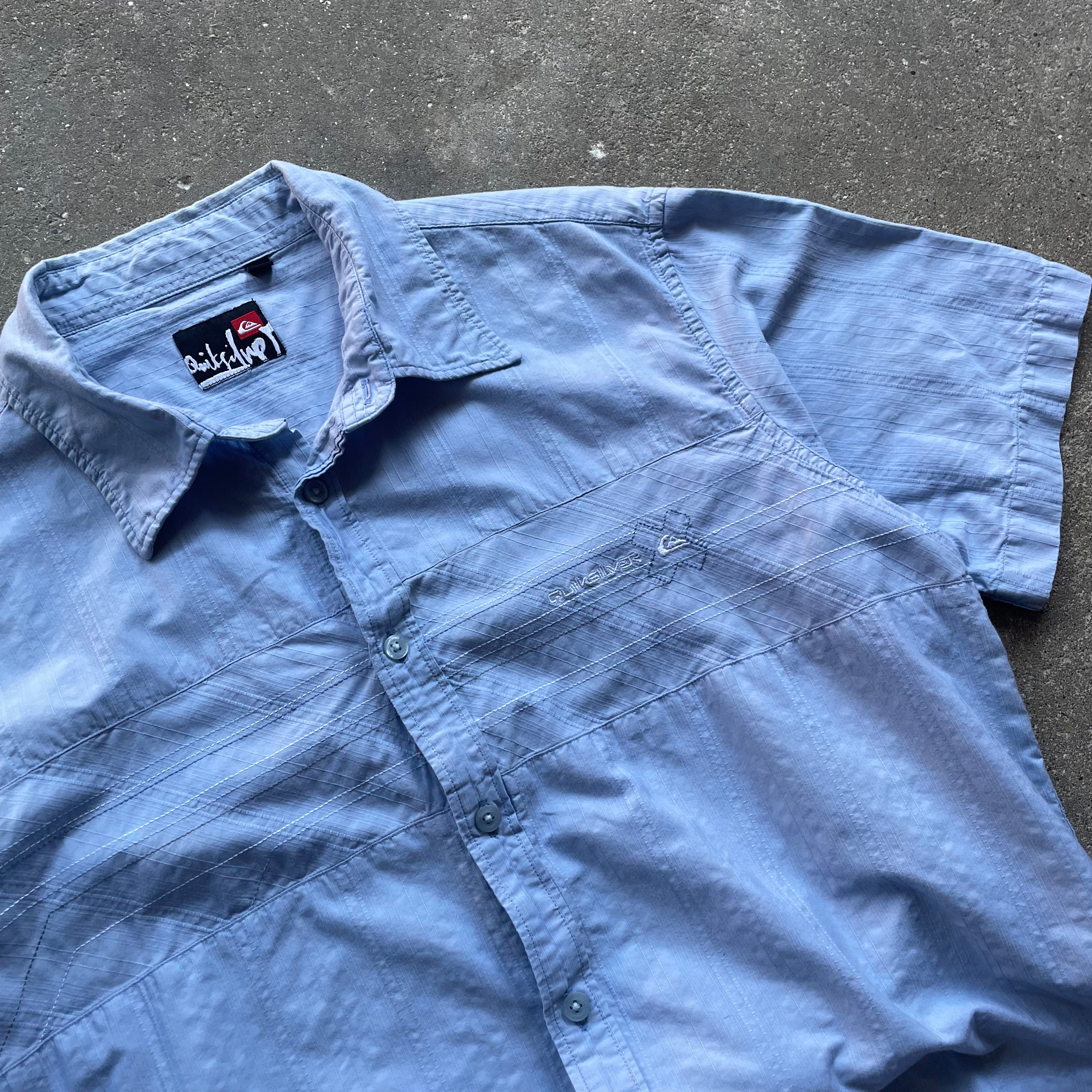 2000's Quiksilver Short Sleeve Shirt (S)