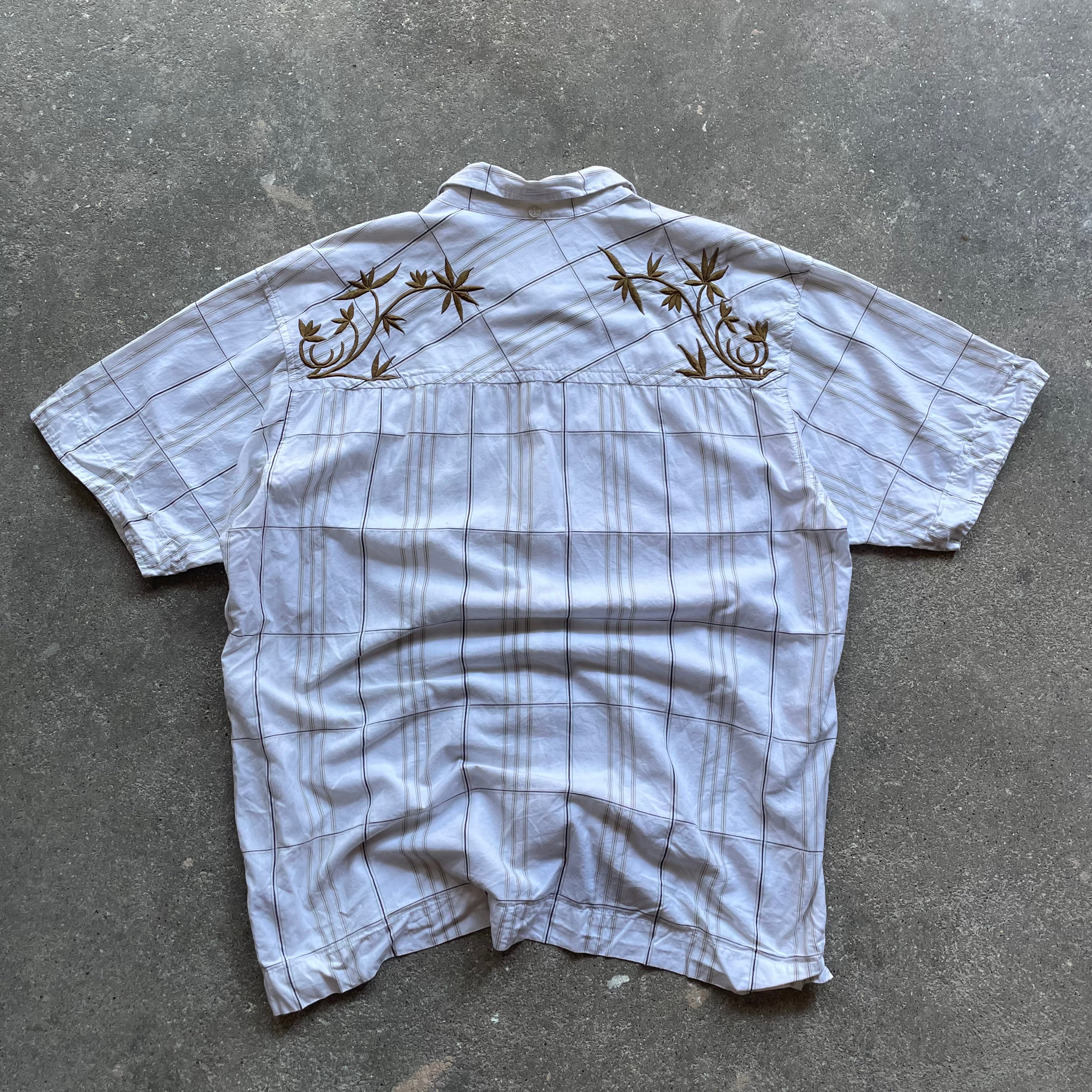 2000's Quiksilver Short Sleeve Shirt (L)