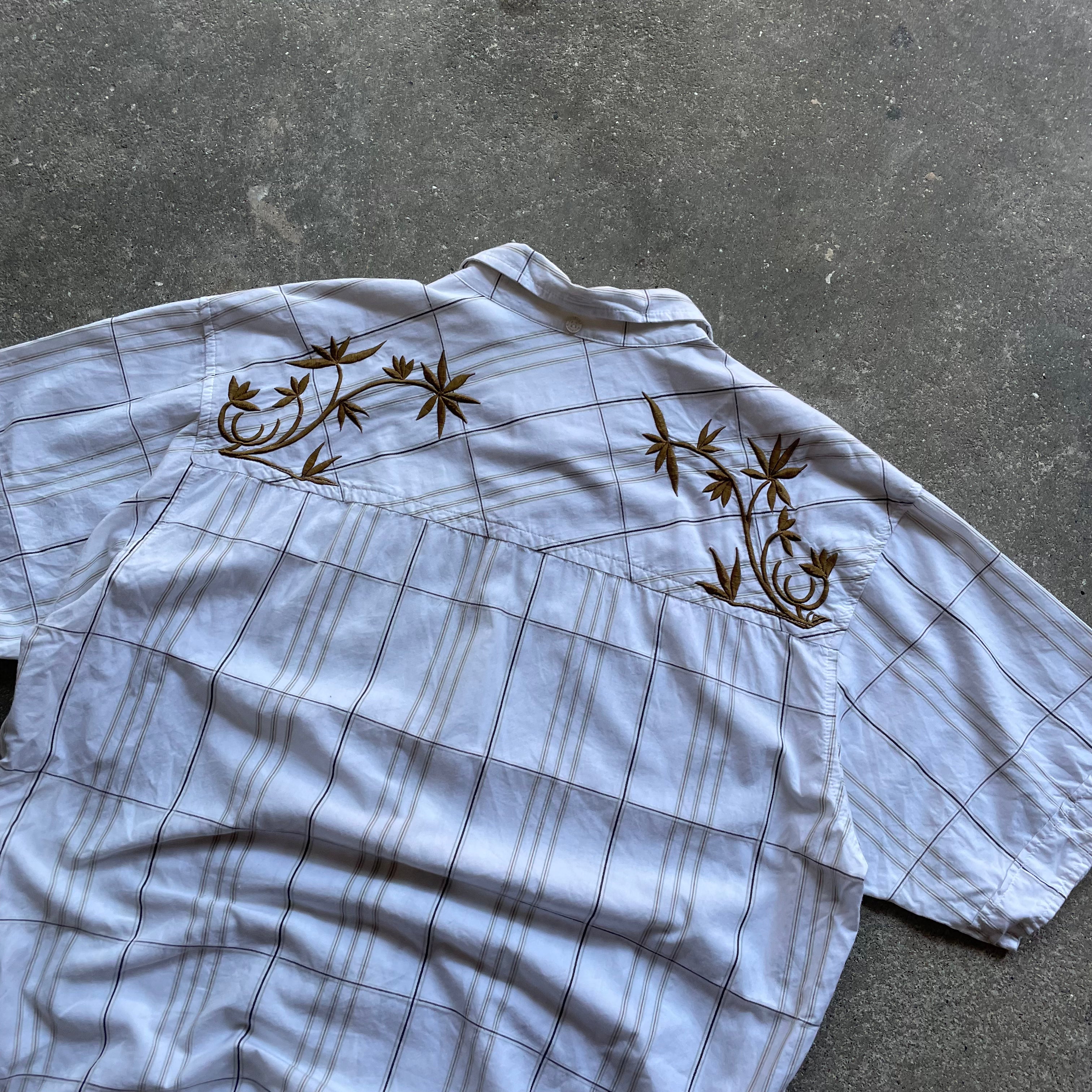 2000's Quiksilver Short Sleeve Shirt (L)