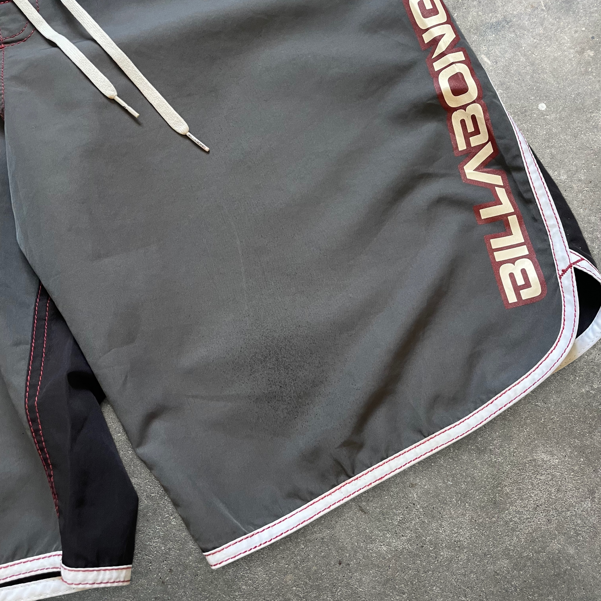 2000's Billabong Boardshorts Grey (34)