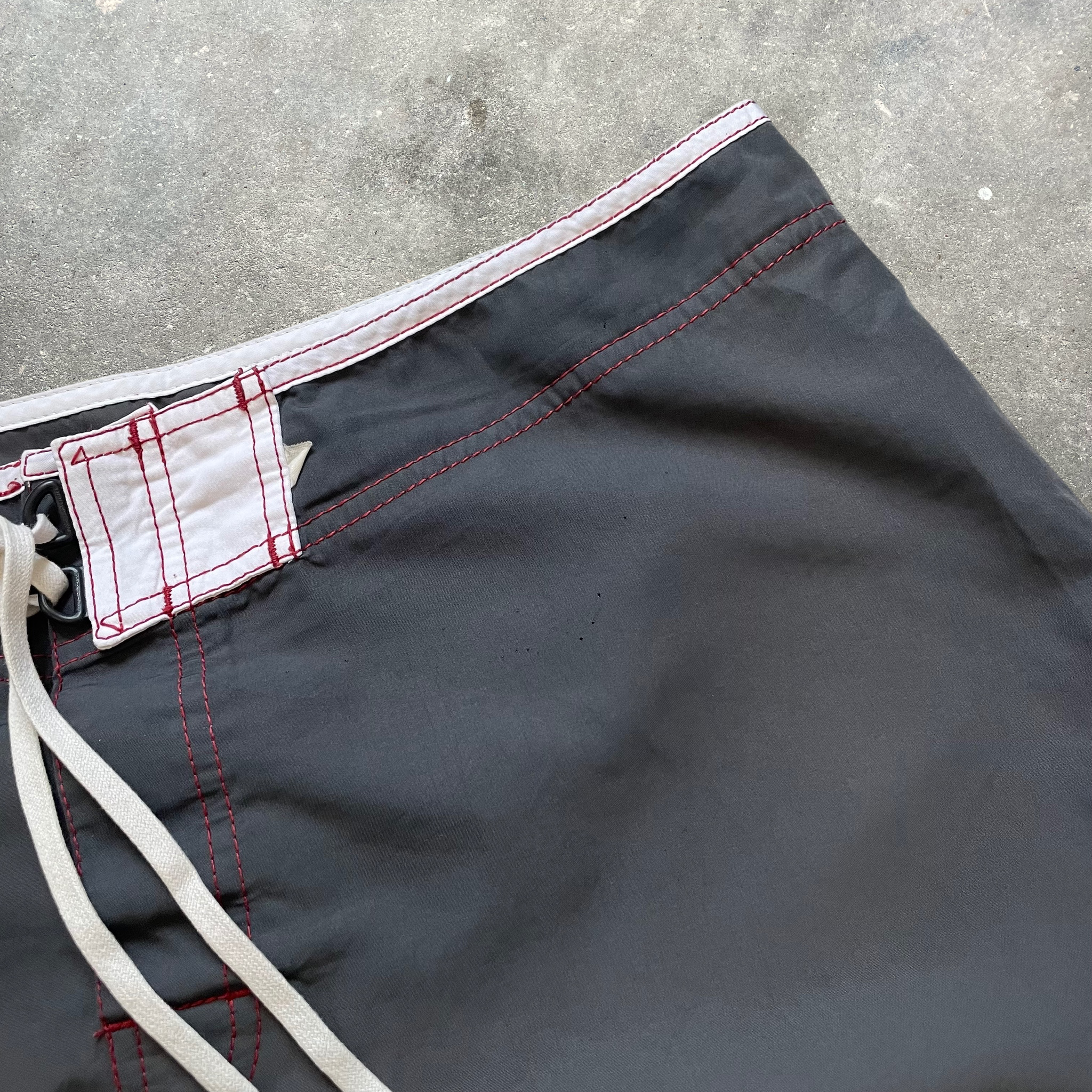 2000's Billabong Boardshorts Grey (34)