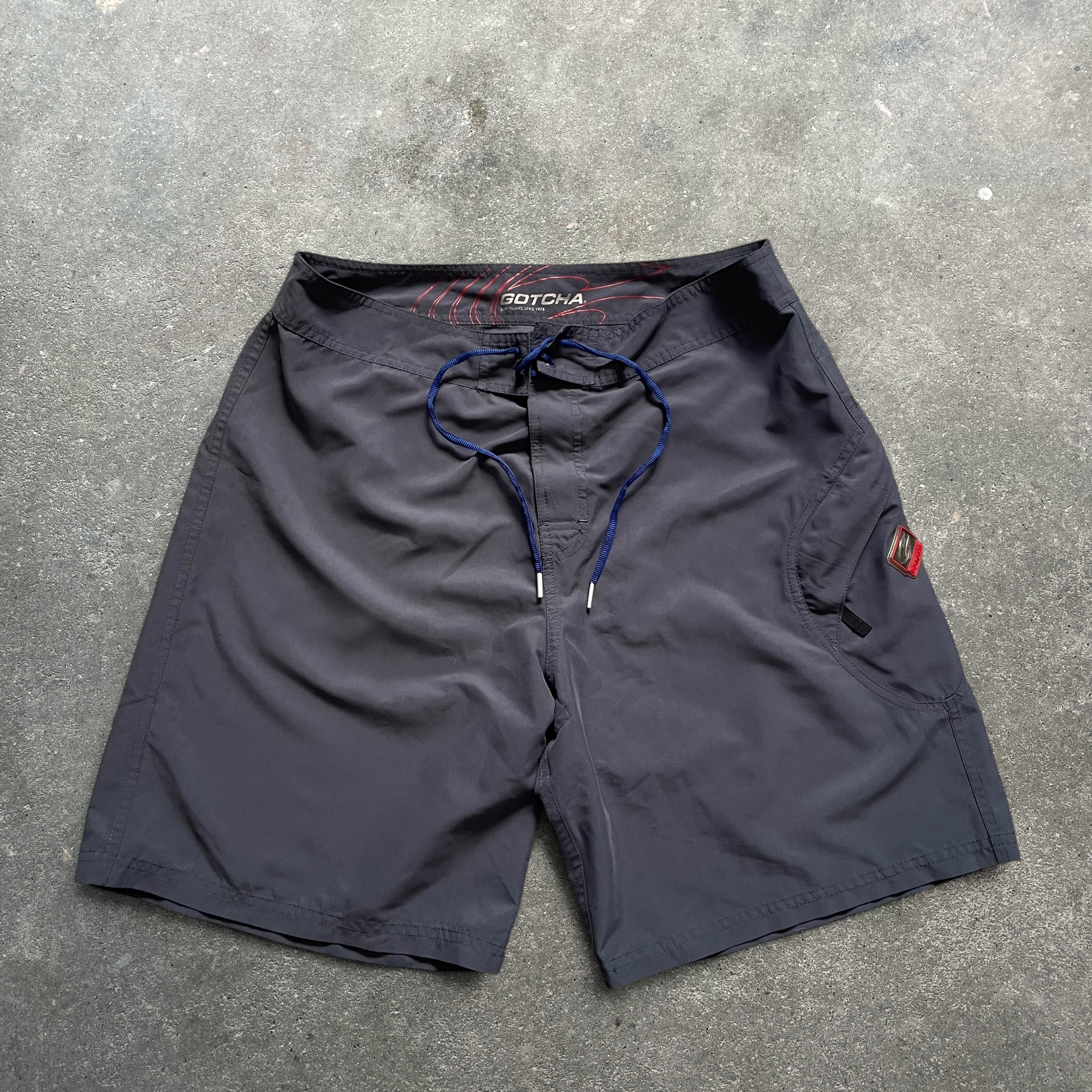 2000's Gotcha Boardshorts Navy Grey (34)