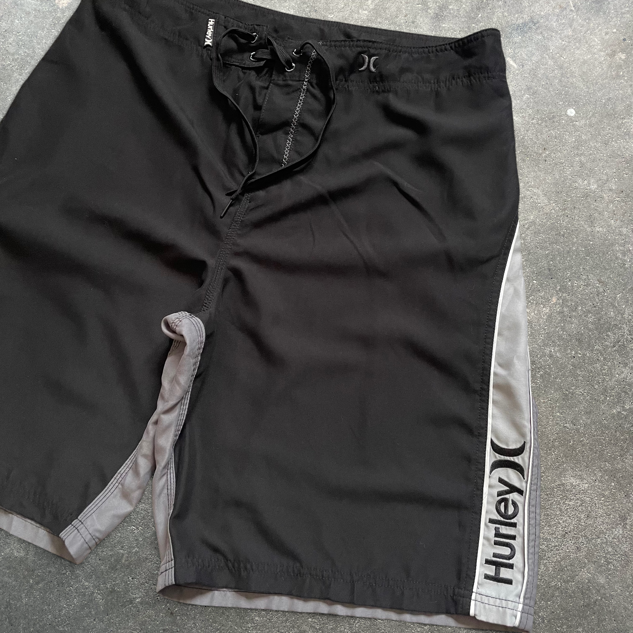 2000's Hurley Boardshorts (36)
